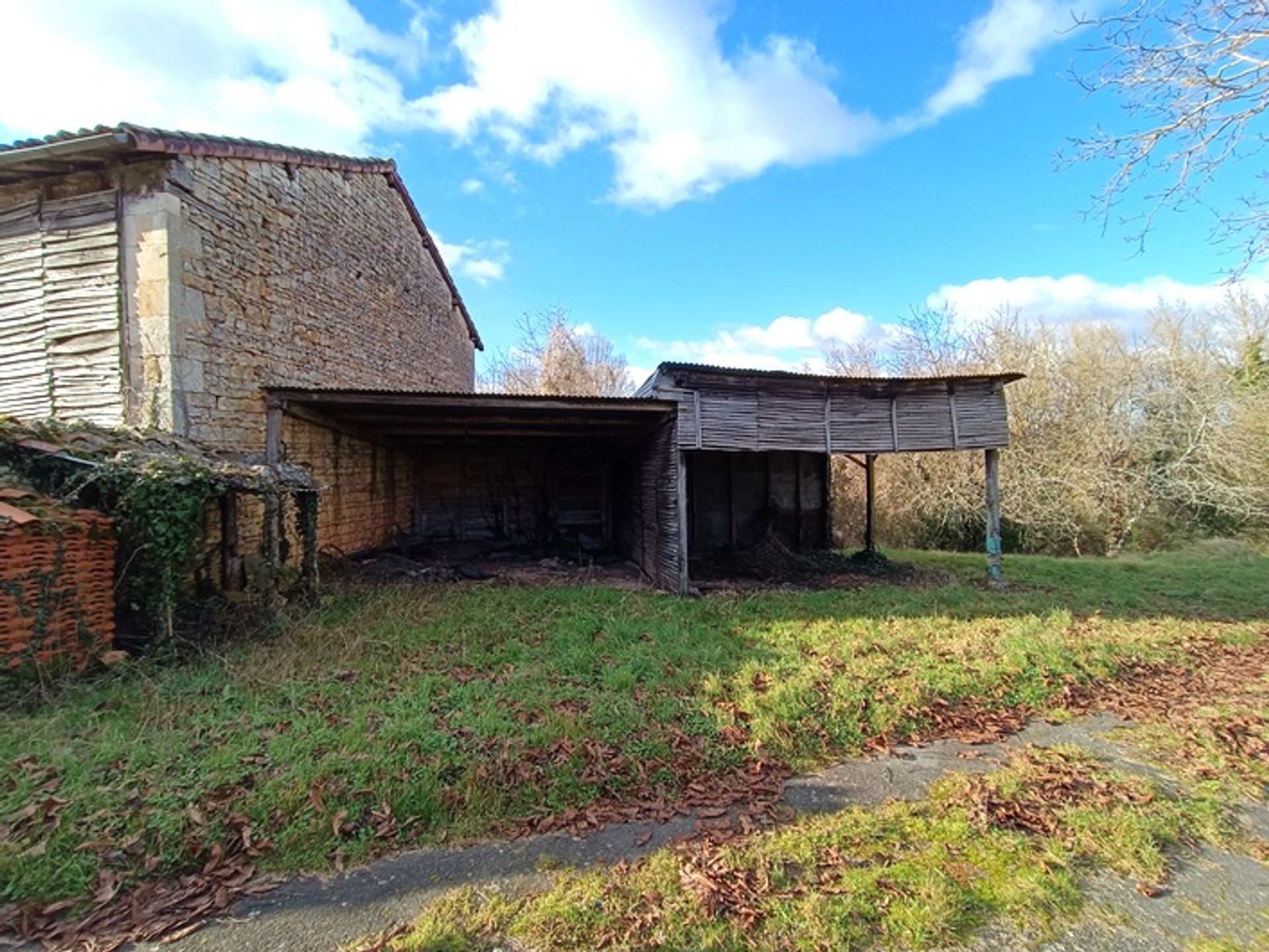 Tanah di Saint-Martin-du-Clocher, Nouvelle-Aquitaine 10116125