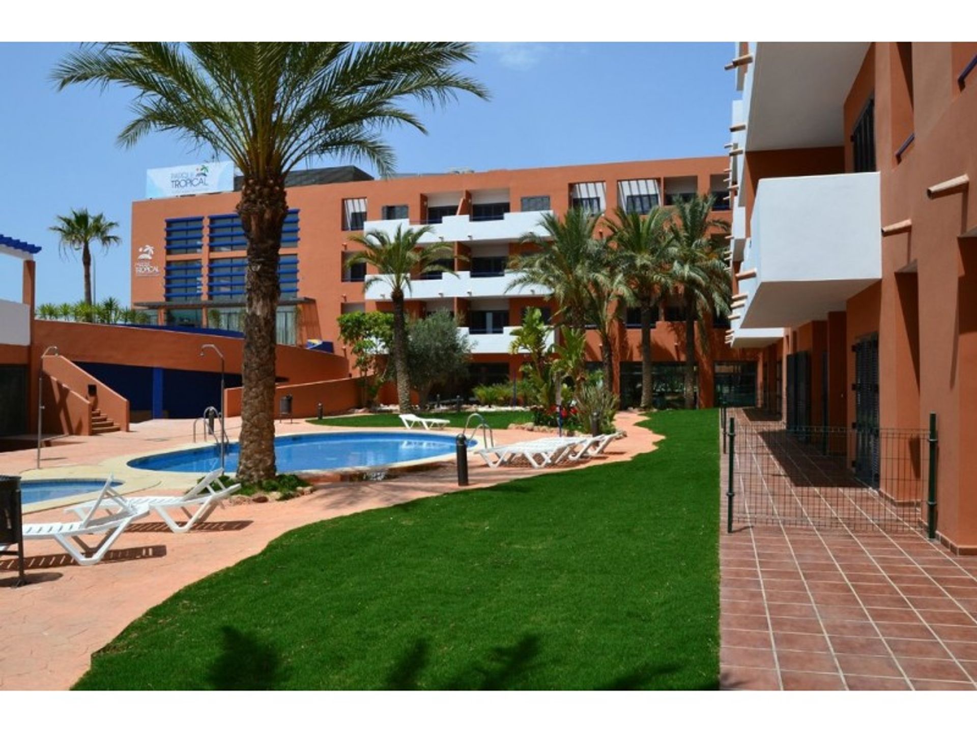 Condominio en Los Amarguillos, Andalucía 10116180