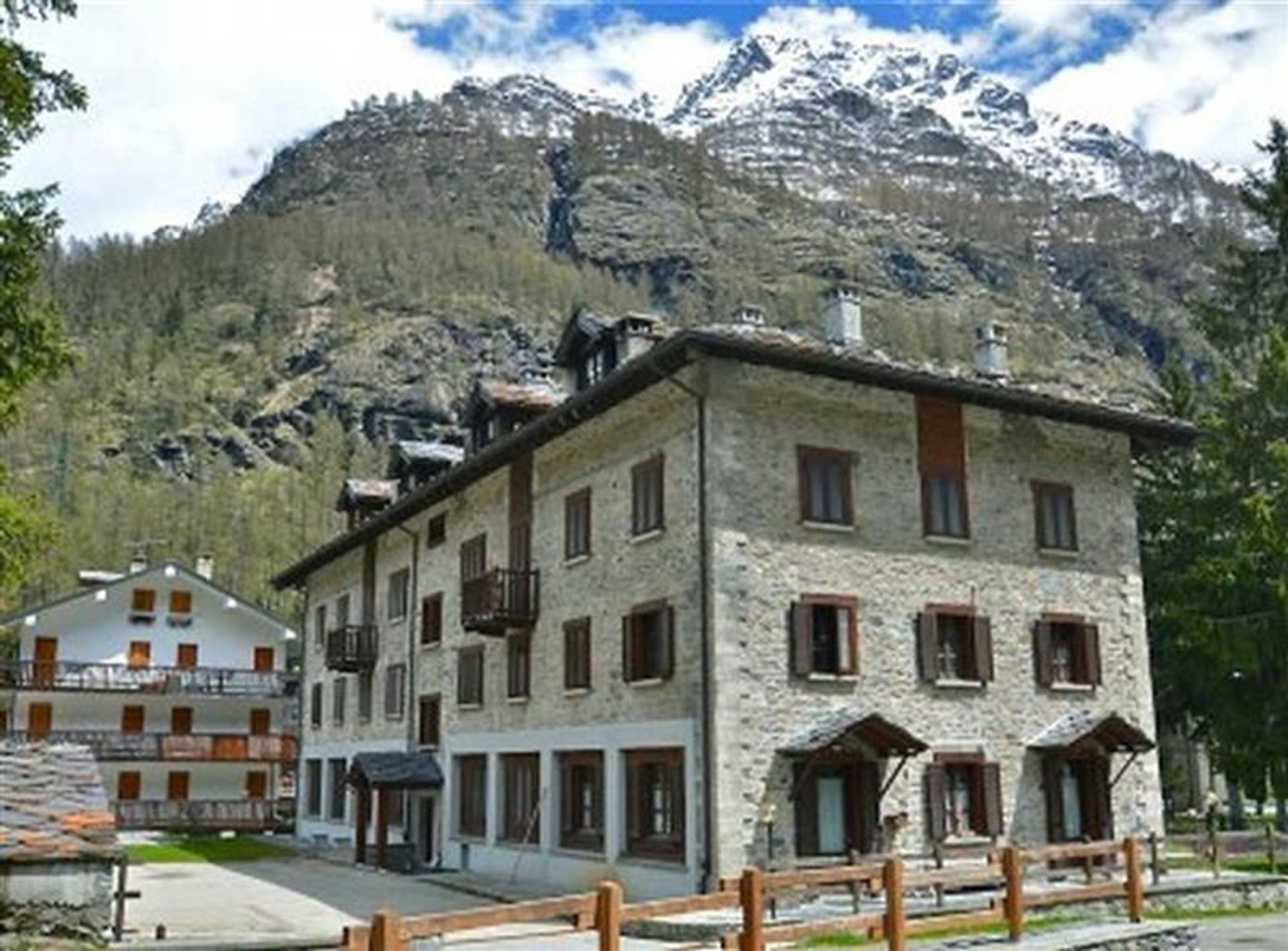 Condominio nel , Aosta 10116212