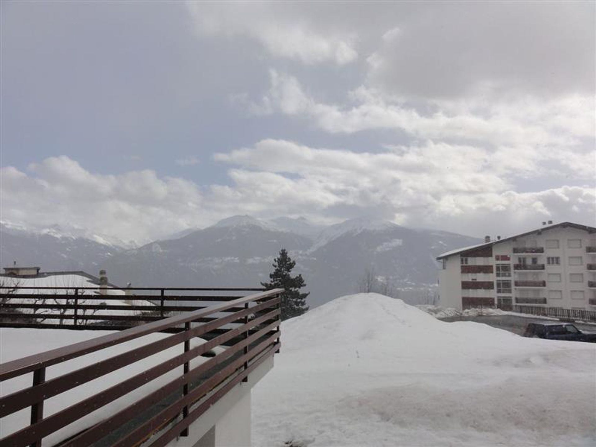 קוֹנדוֹמִינִיוֹן ב Crans-Montana, Valais 10116311