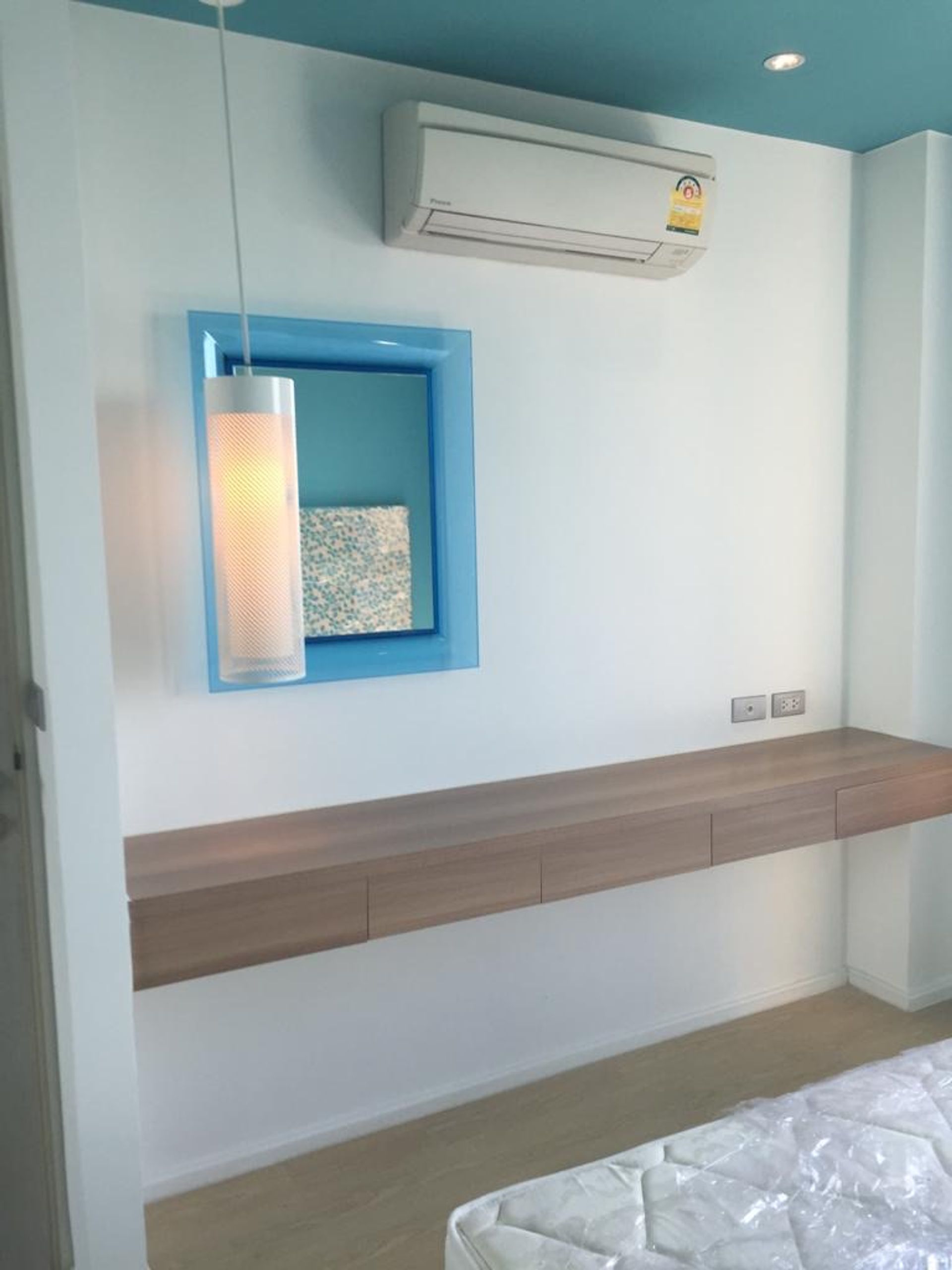 Condominio nel Divieto Phatthaya Tai, Chon Buri 10116397