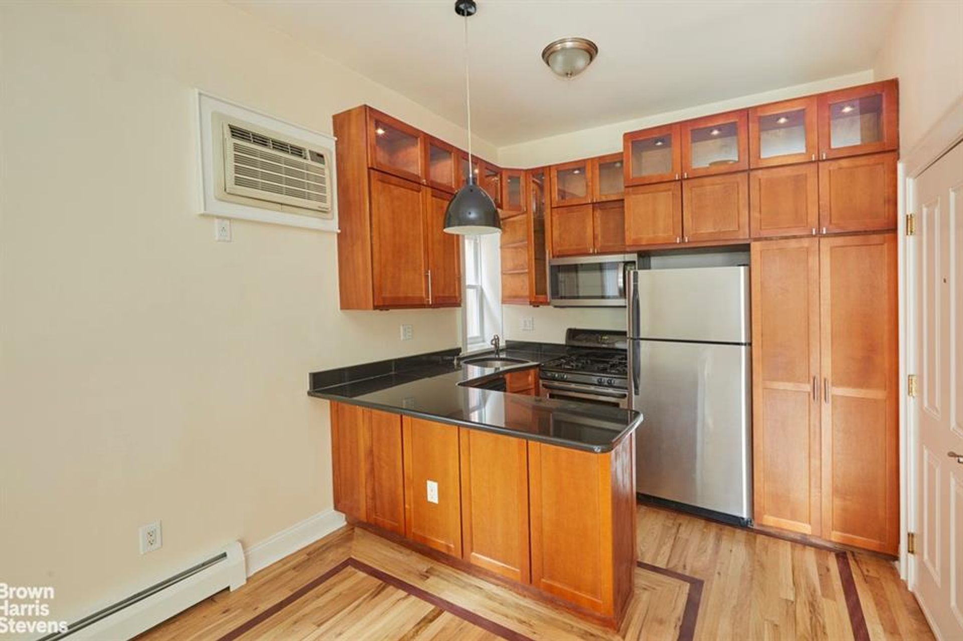 Condominium in Brooklyn, New York 10117182