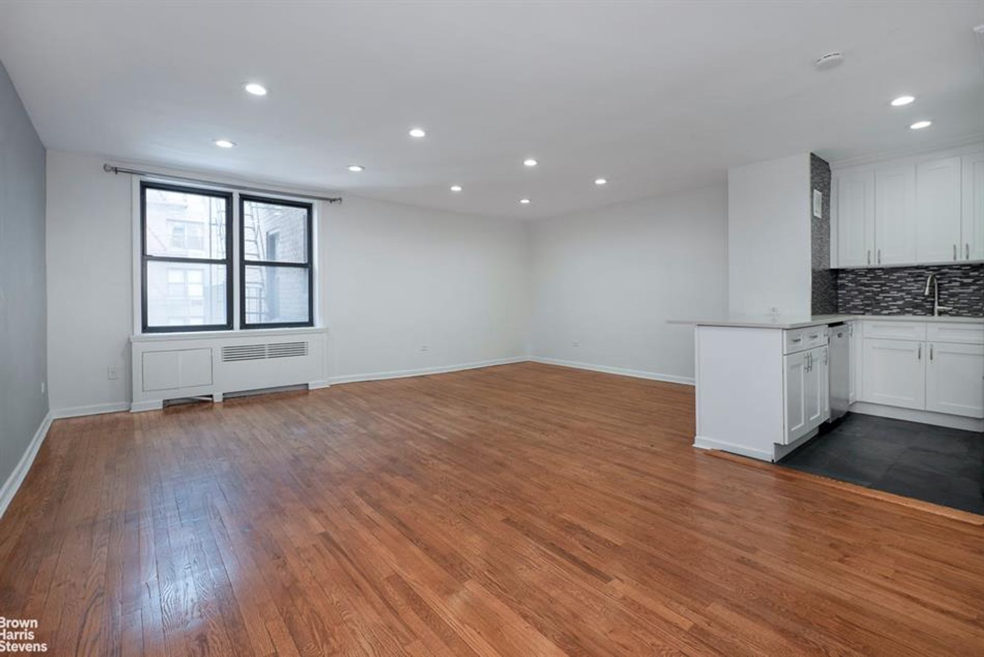 Condominium in Brooklyn, New York 10117232