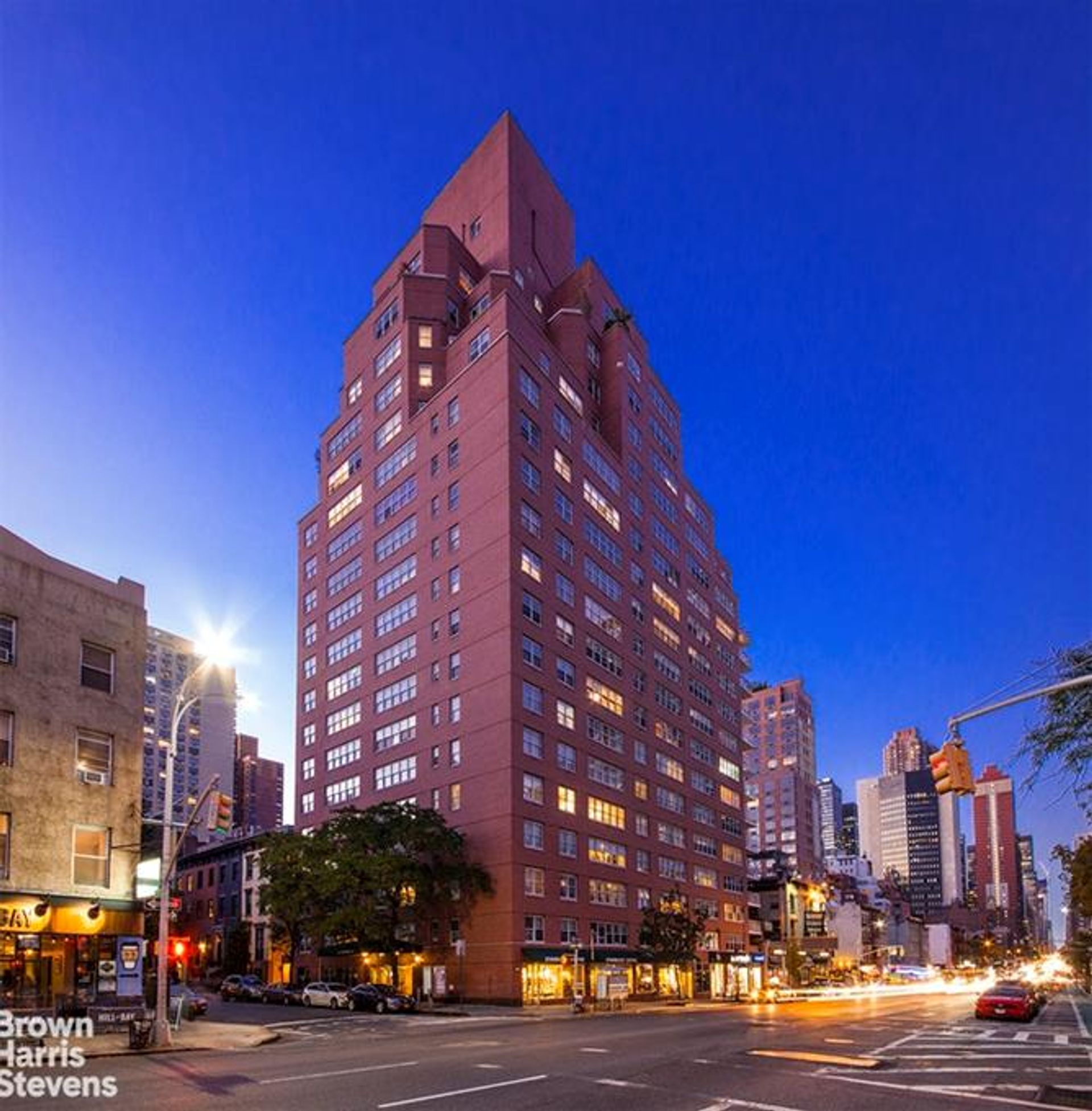 Condominio en New York, New York 10117280