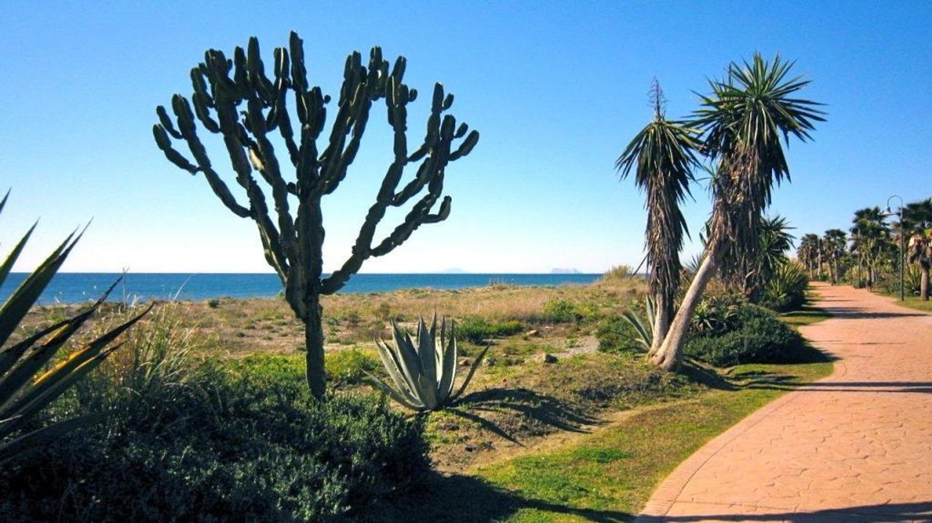 عمارات في El Paraíso, Andalusia 10117879