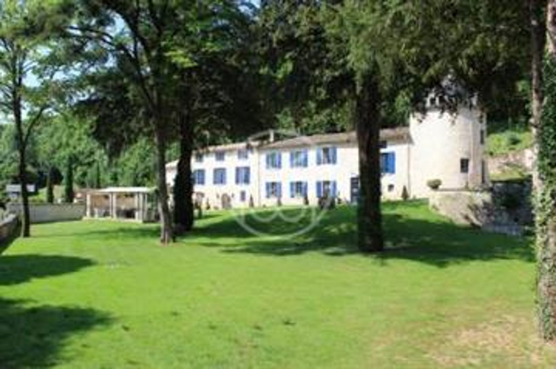 casa en Saint-Maixent-l'École, Nouvelle-Aquitaine 10118096