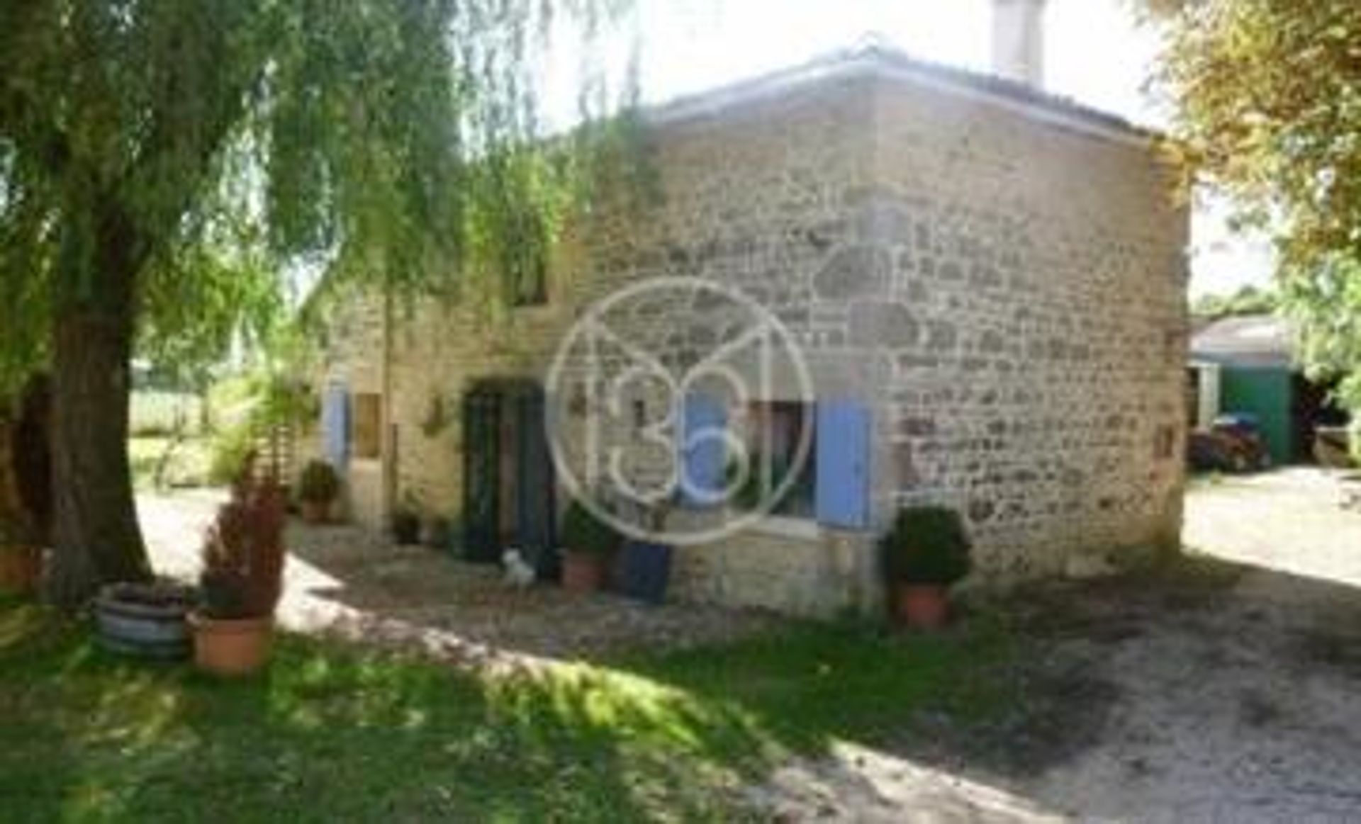 Huis in Saint-Macoux, Nouvelle-Aquitaine 10118137