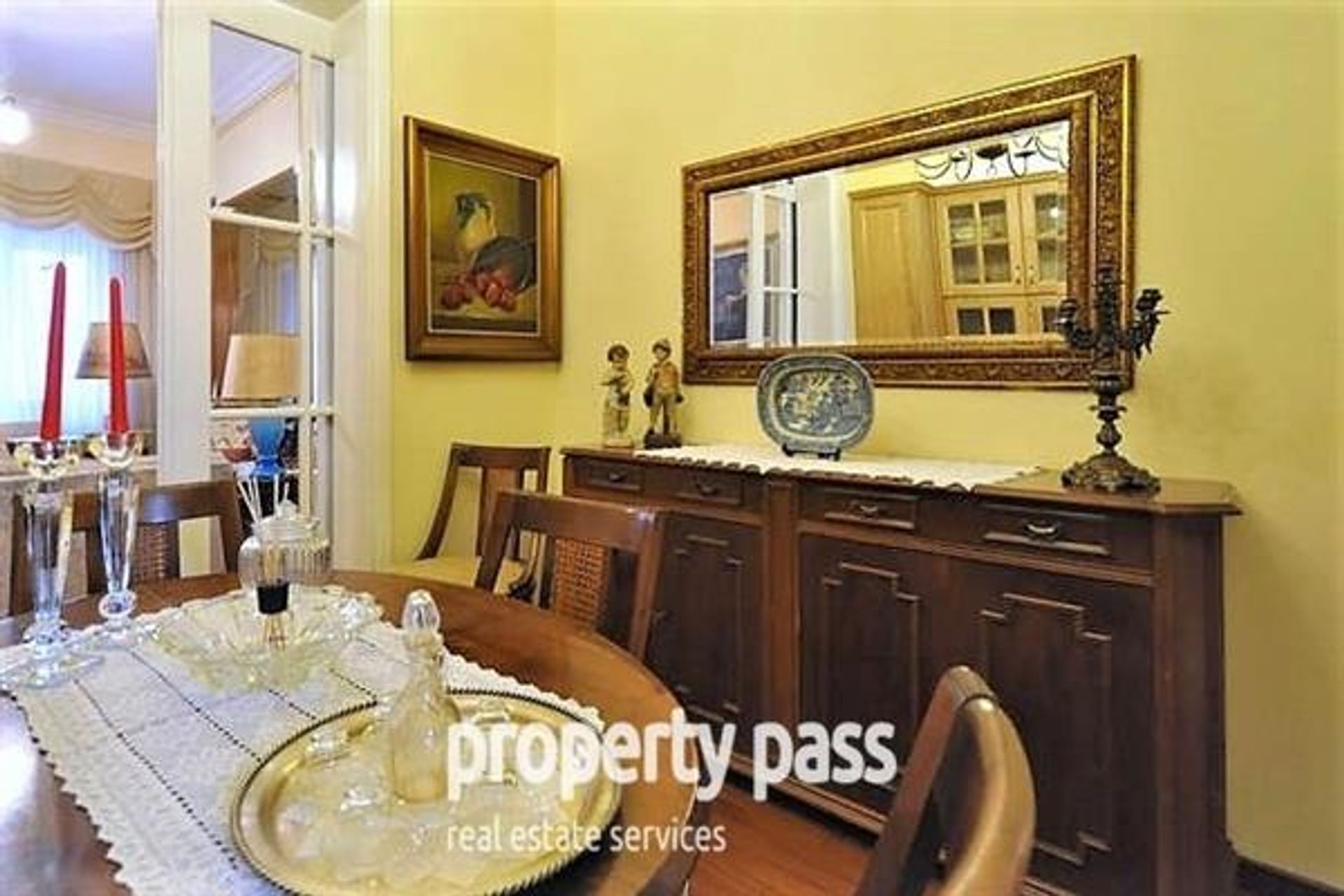 Condominium in Athina,  10118206