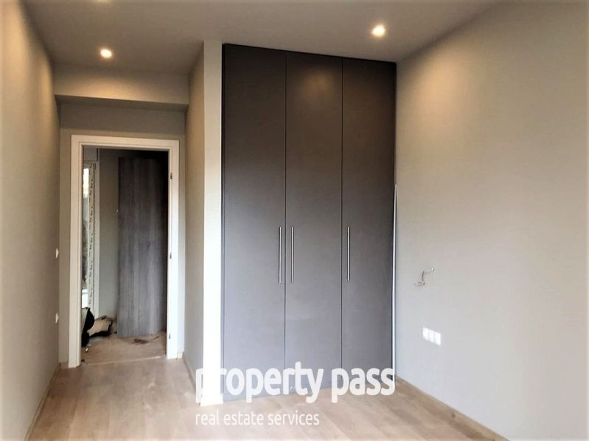 Condominium in Athina,  10118227