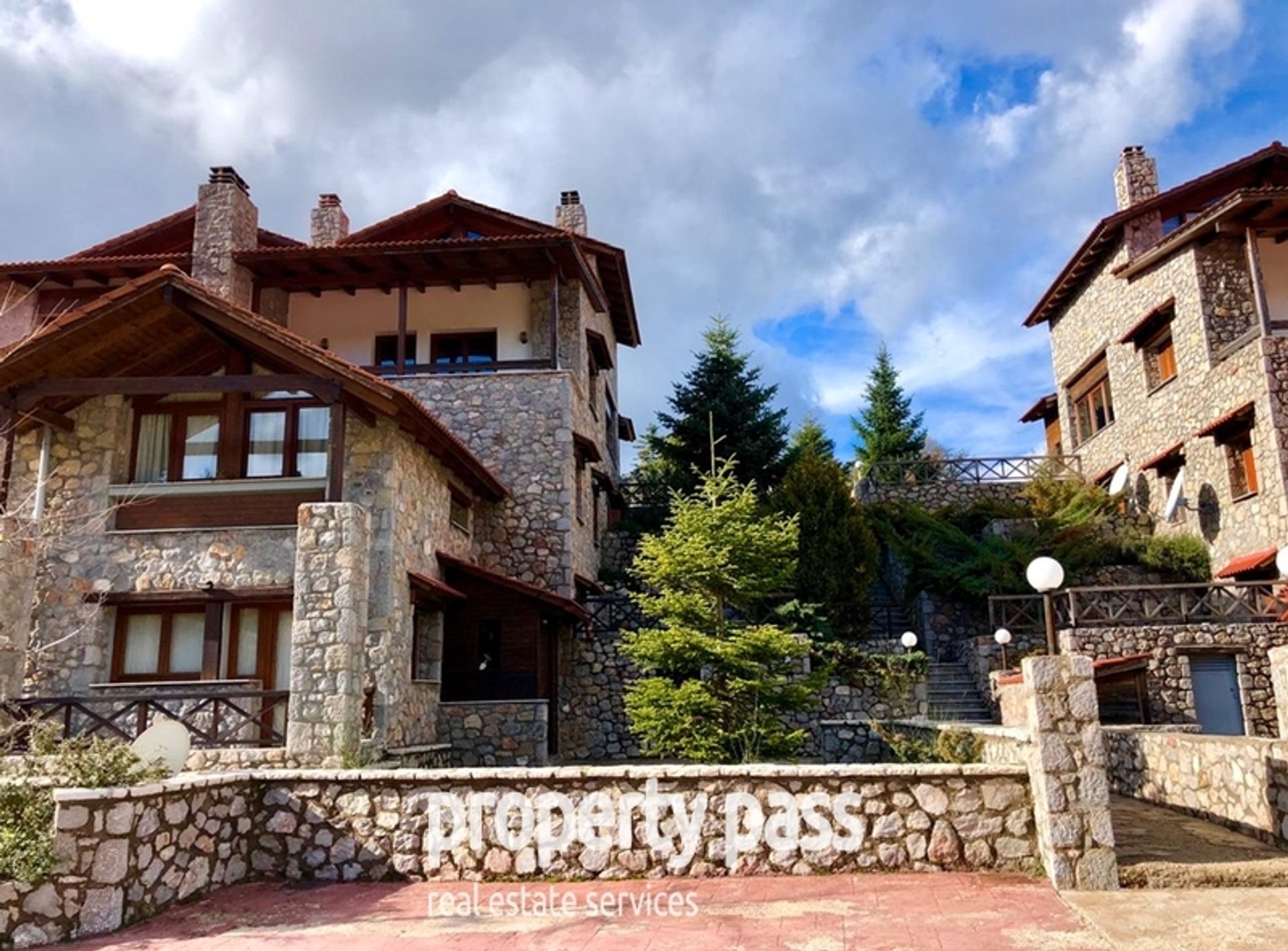 Haus im Arachova,  10118440