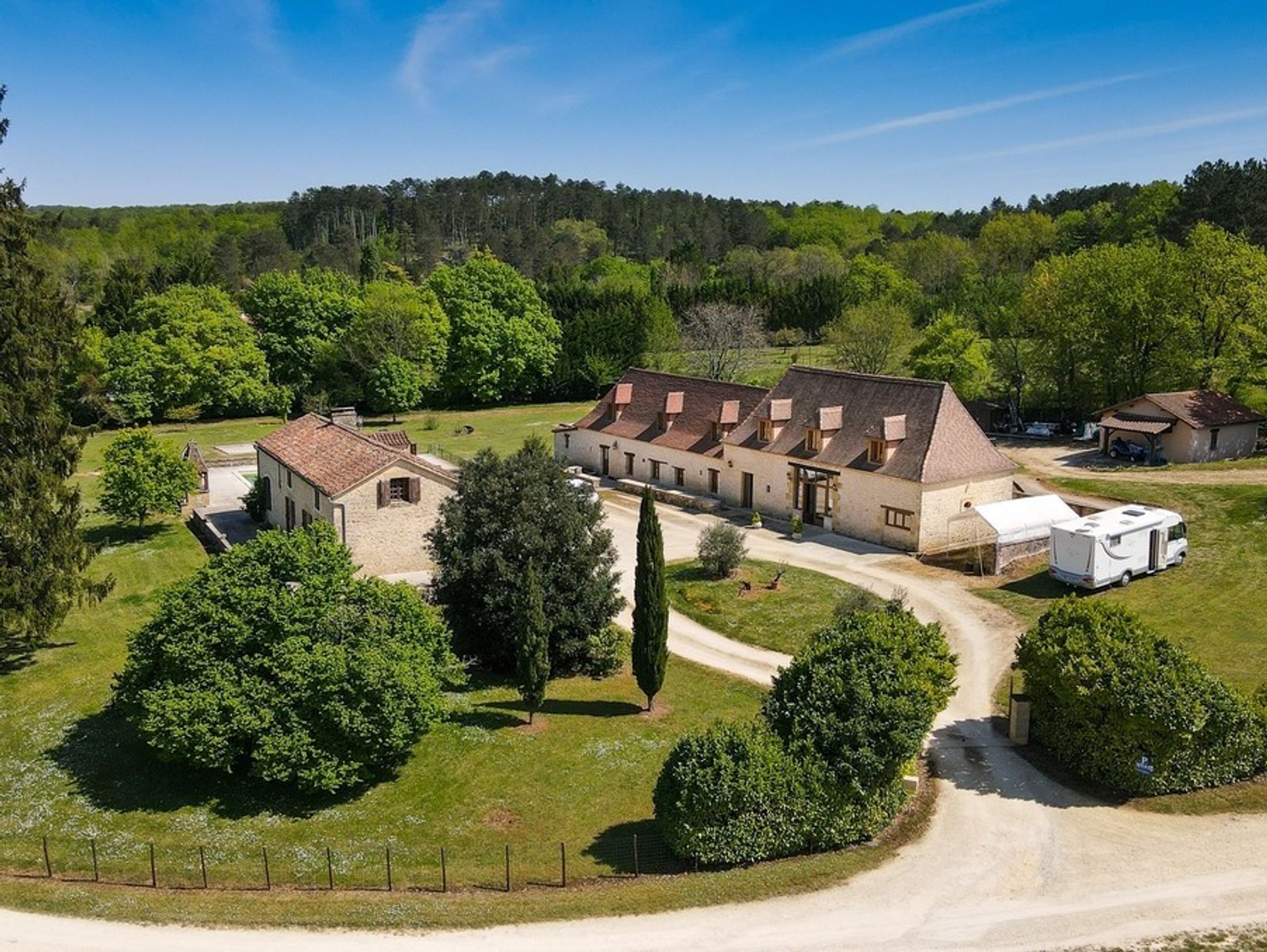 Haus im Lalinde, Nouvelle-Aquitaine 10118467