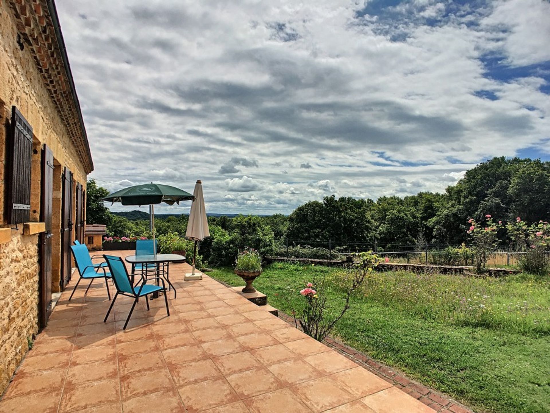 casa en Mauzac, Nouvelle-Aquitaine 10118482