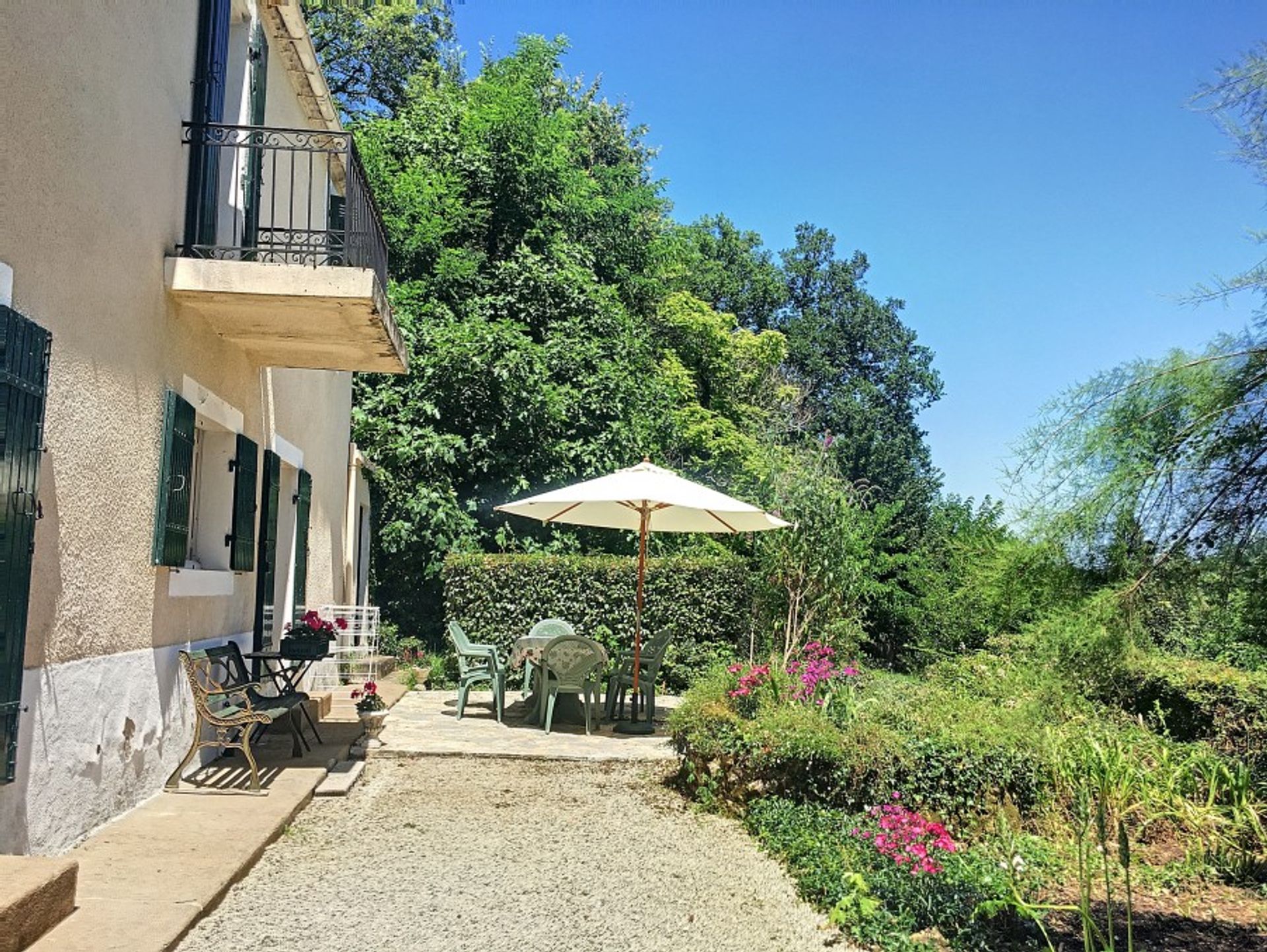 casa en Mauzac-et-Grand-Castang, Nouvelle-Aquitaine 10118483