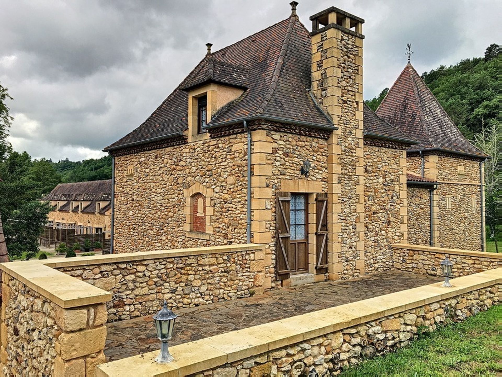 Casa nel Rouffignac-Saint-Cernin-de-Reilhac, Nouvelle-Aquitaine 10118487