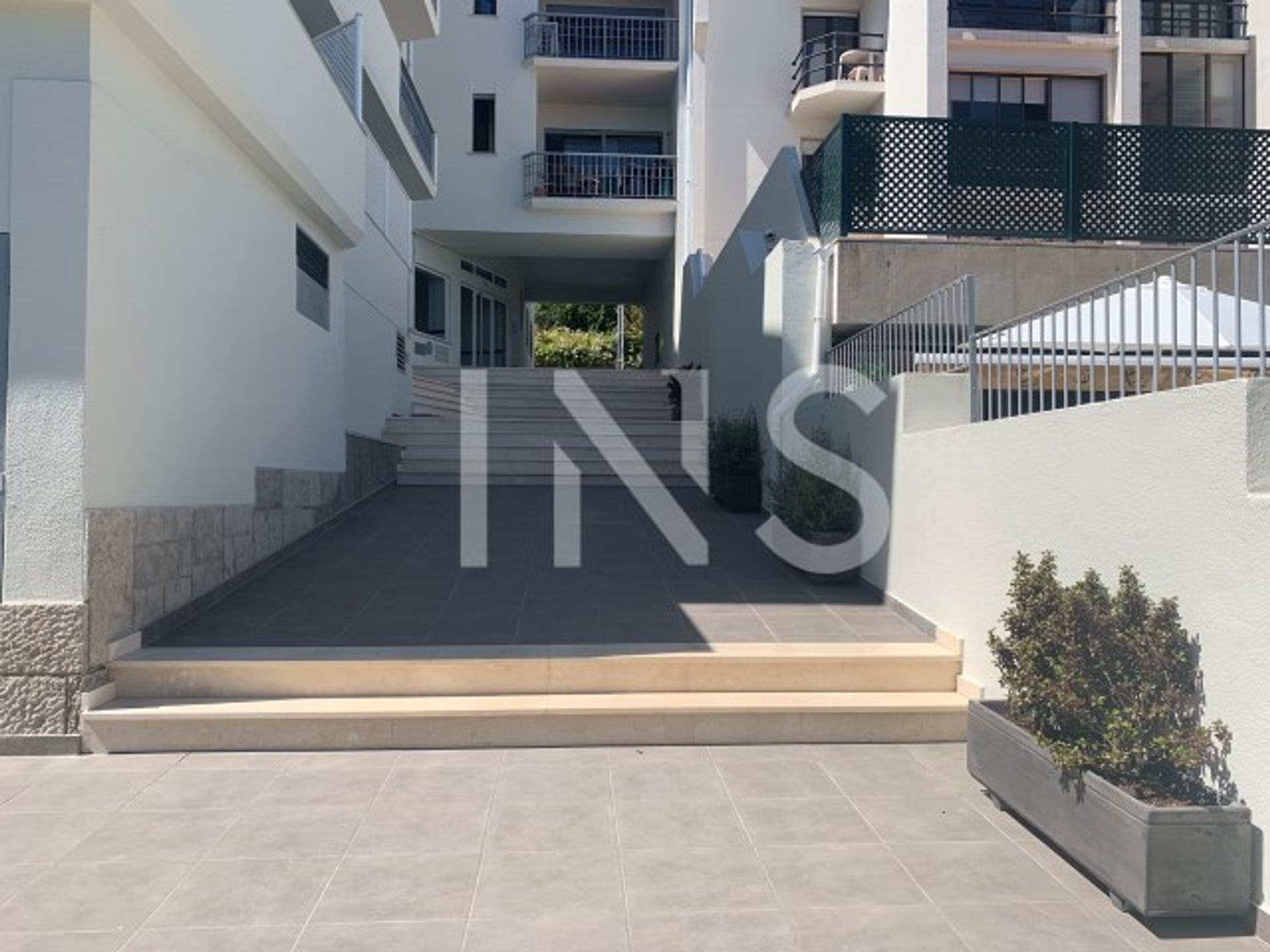 Condominium in Estoril, Lisbon 10118604