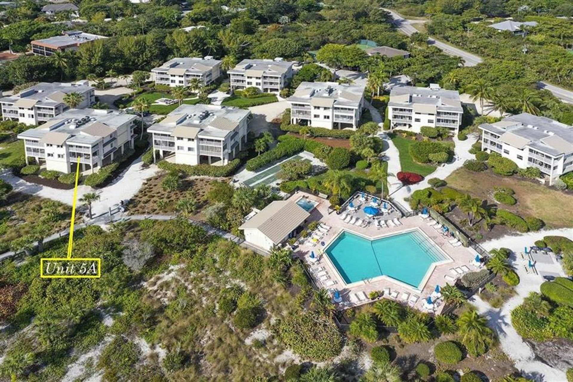 Condominium in Sanibel, Florida 10119423