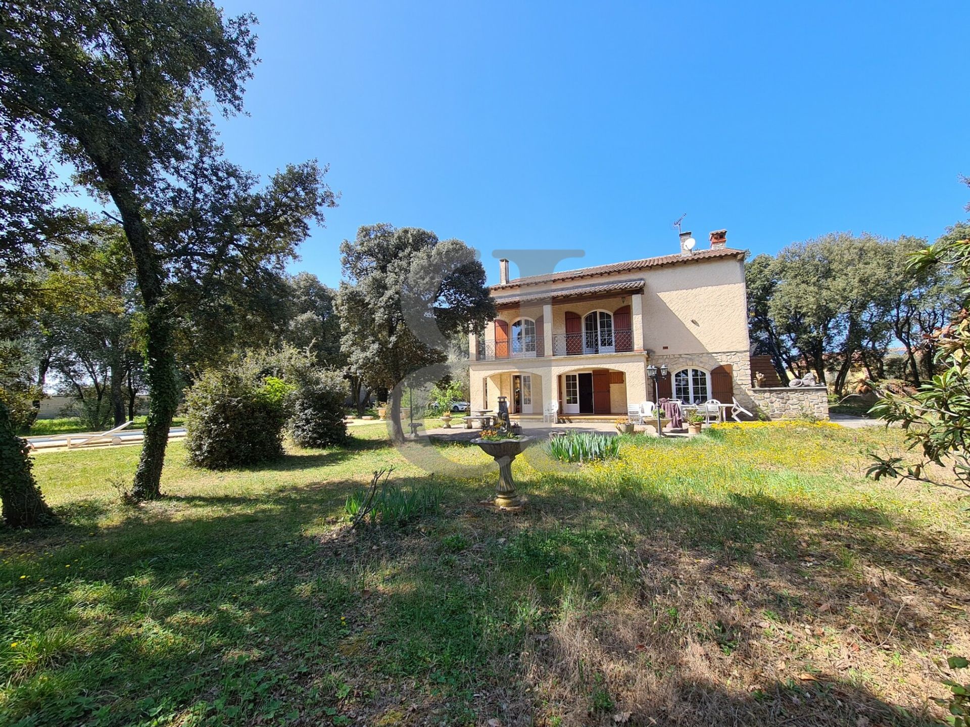 Huis in Sainte-Cécile-les-Vignes, Provence-Alpes-Côte d'Azur 10120500