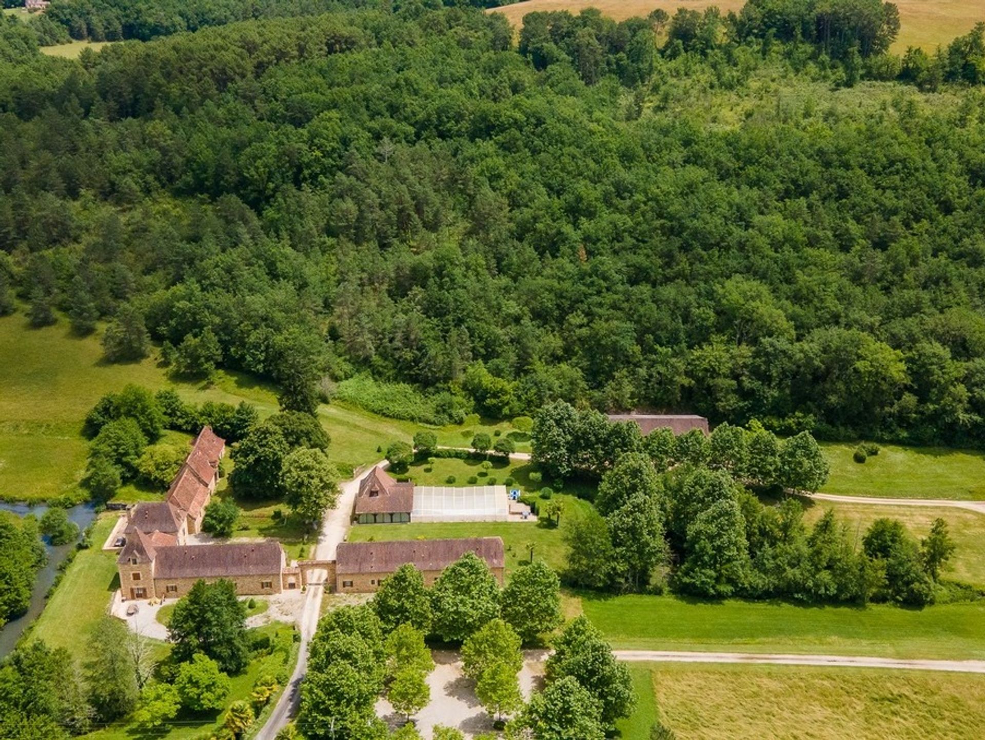 Hus i Rouffignac-Saint-Cernin-de-Reilhac, Nouvelle-Aquitaine 10120520