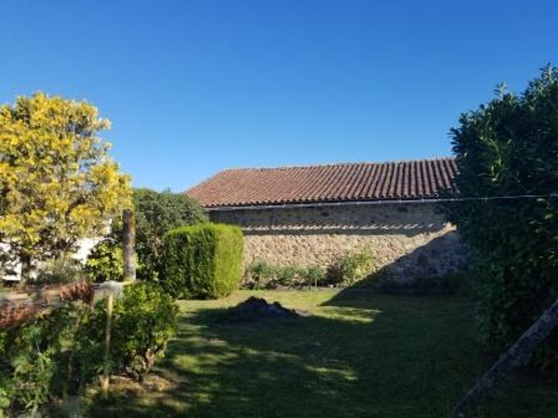 casa no Massignac, Nouvelle-Aquitaine 10120539