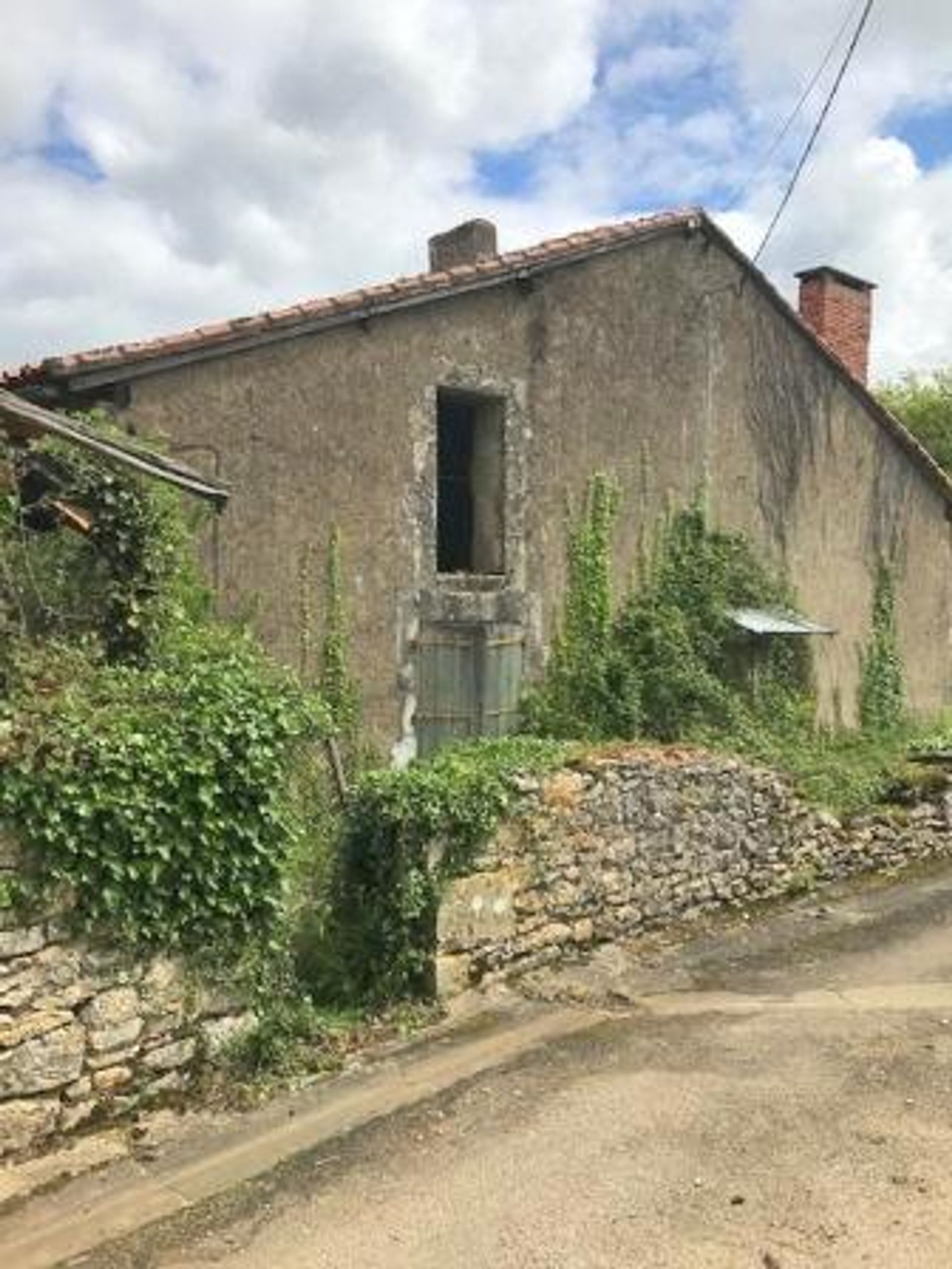 Hus i Saint-Claud, Nouvelle-Aquitaine 10120543