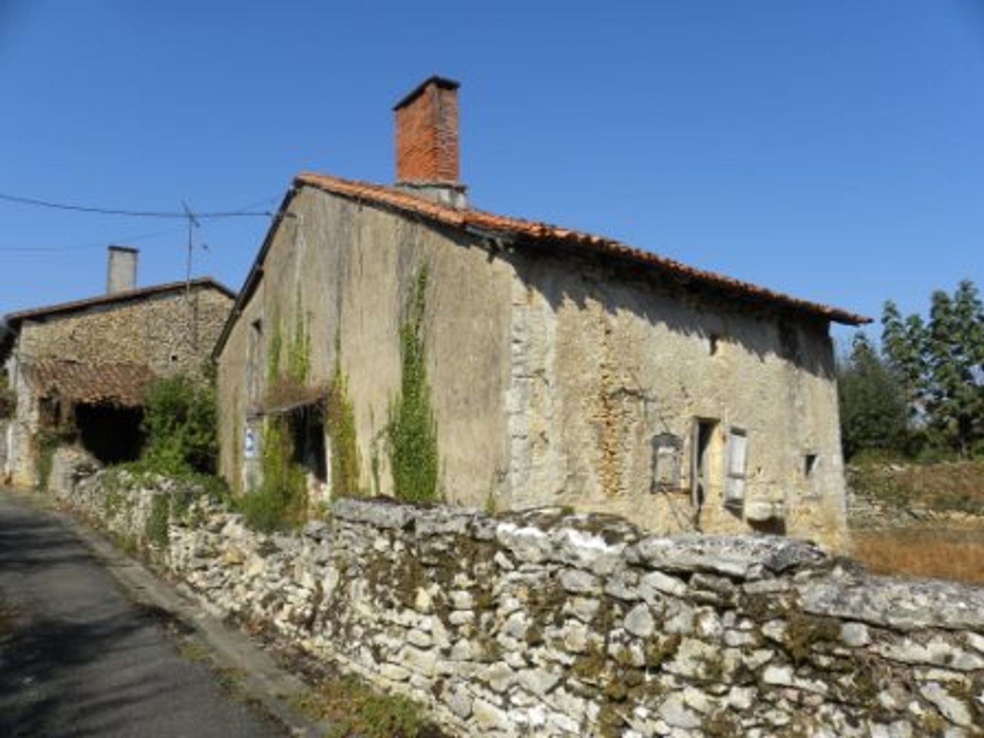 Hus i Saint-Claud, Nouvelle-Aquitaine 10120543