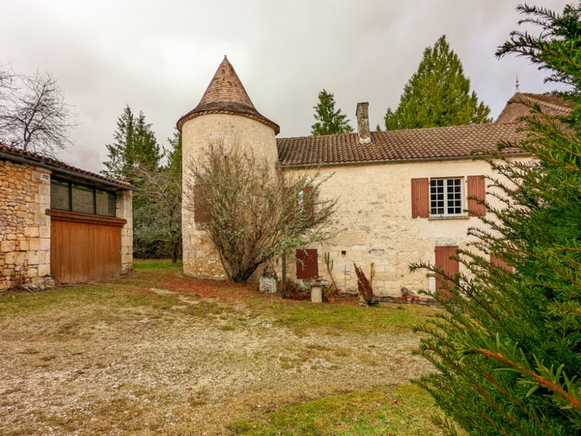 σπίτι σε Mareuil en Périgord, Nouvelle-Aquitaine 10120587