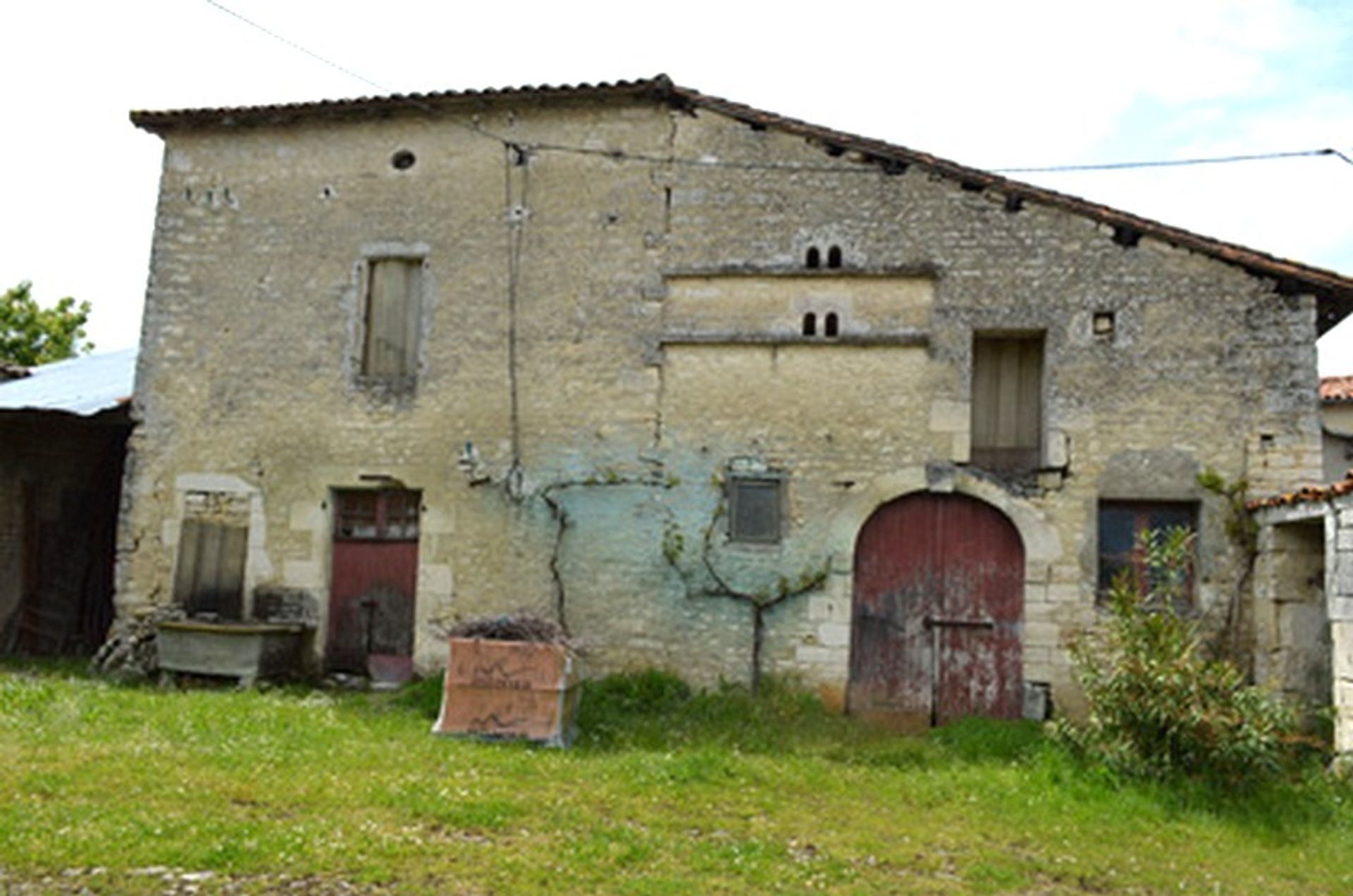 房子 在 Courcôme, Nouvelle-Aquitaine 10120641