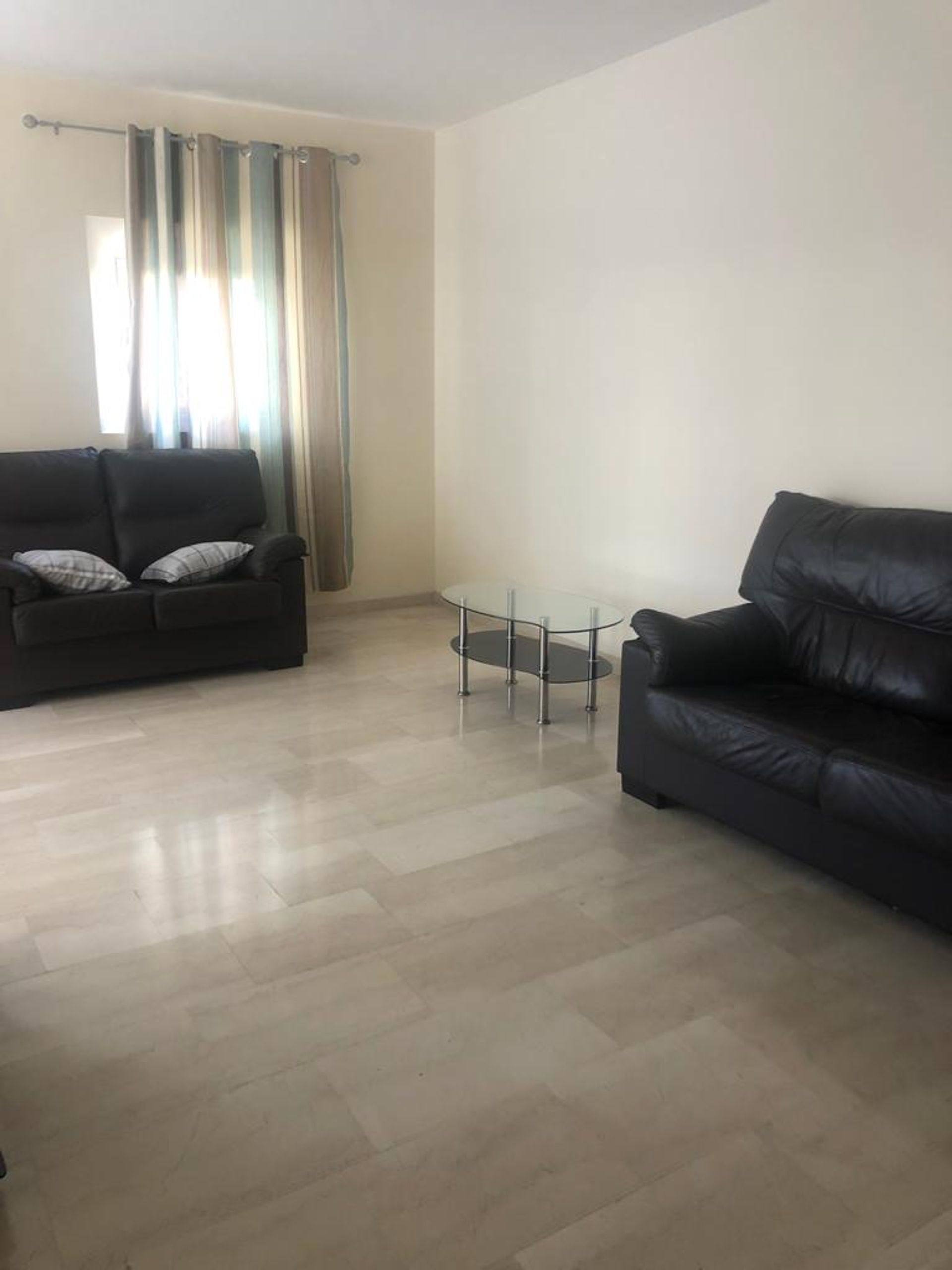 Condominium dans Gibraltar,  10121023