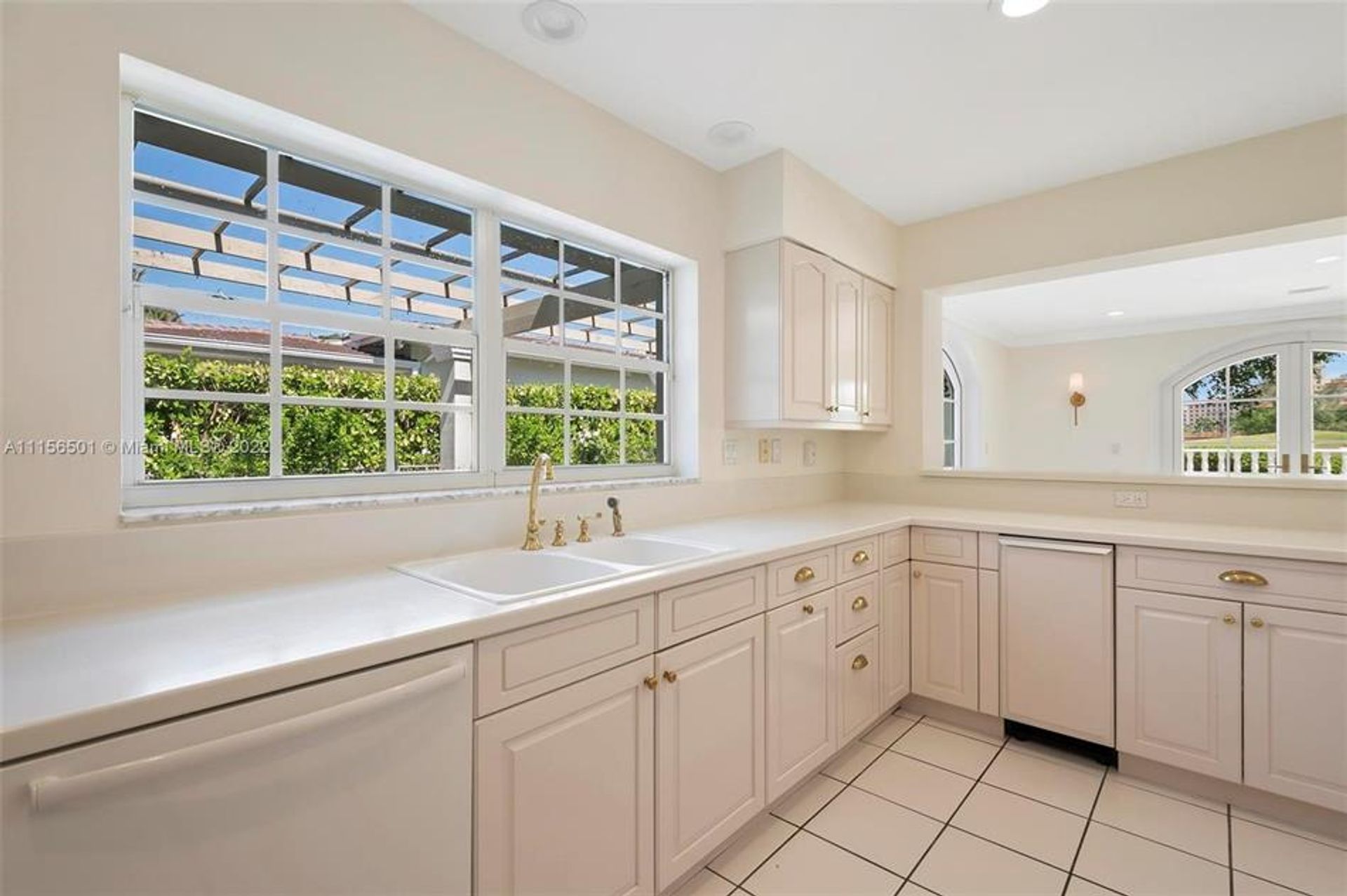 Condominium in Coral Gables, Florida 10121031