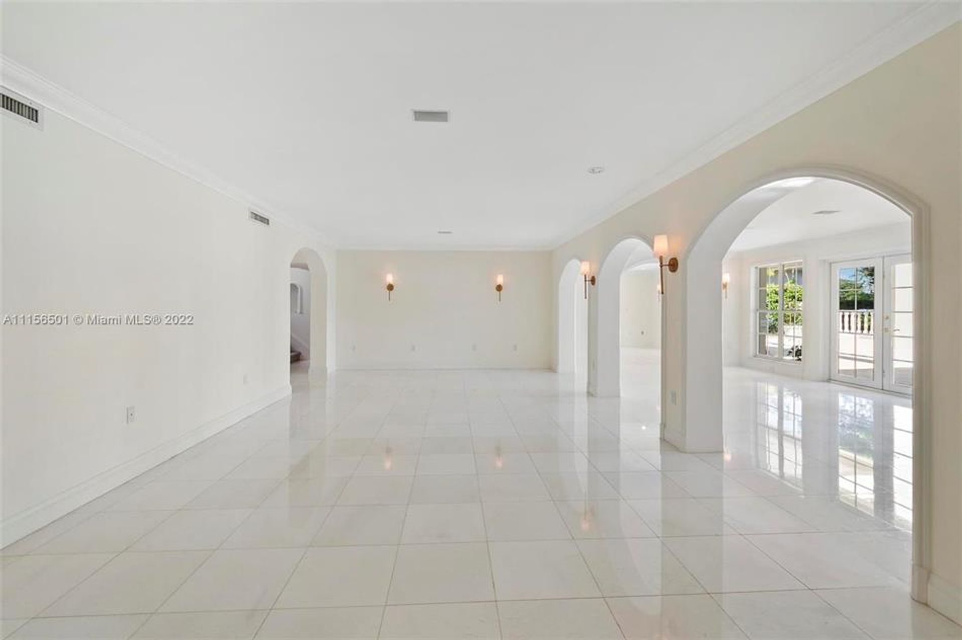 Condominium in Coral Gables, Florida 10121031