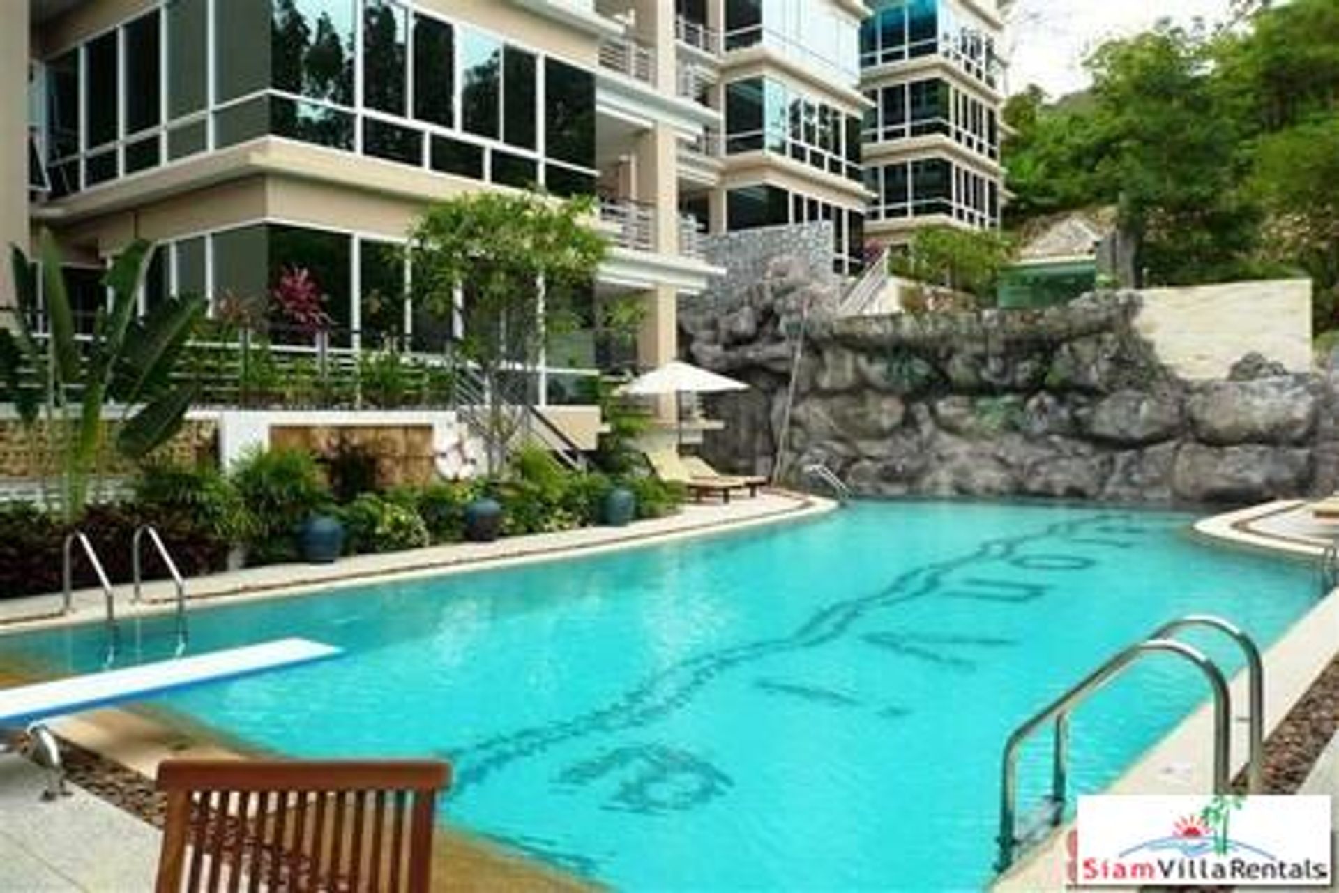 Condominio en Ban Karon, Phuket 10121235