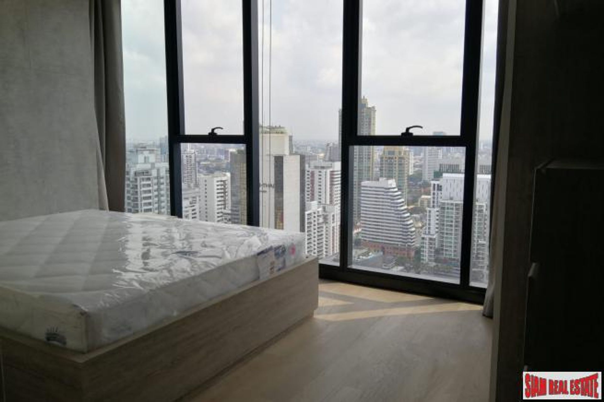 Condominio en Khlong Toei, Krung Thep Maha Nakhon 10121271