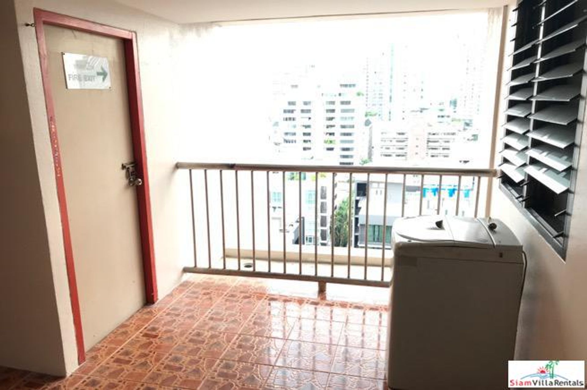 Condominium in , Krung Thep Maha Nakhon 10121275