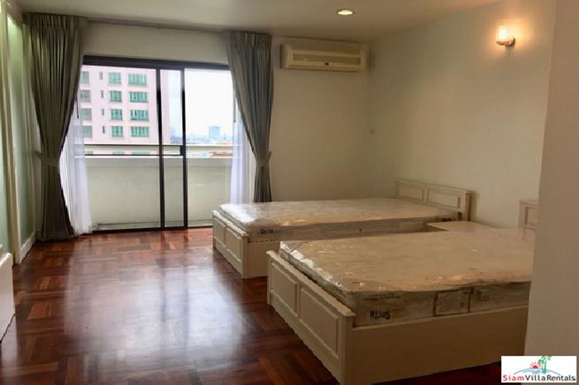 Condominium in , Krung Thep Maha Nakhon 10121285