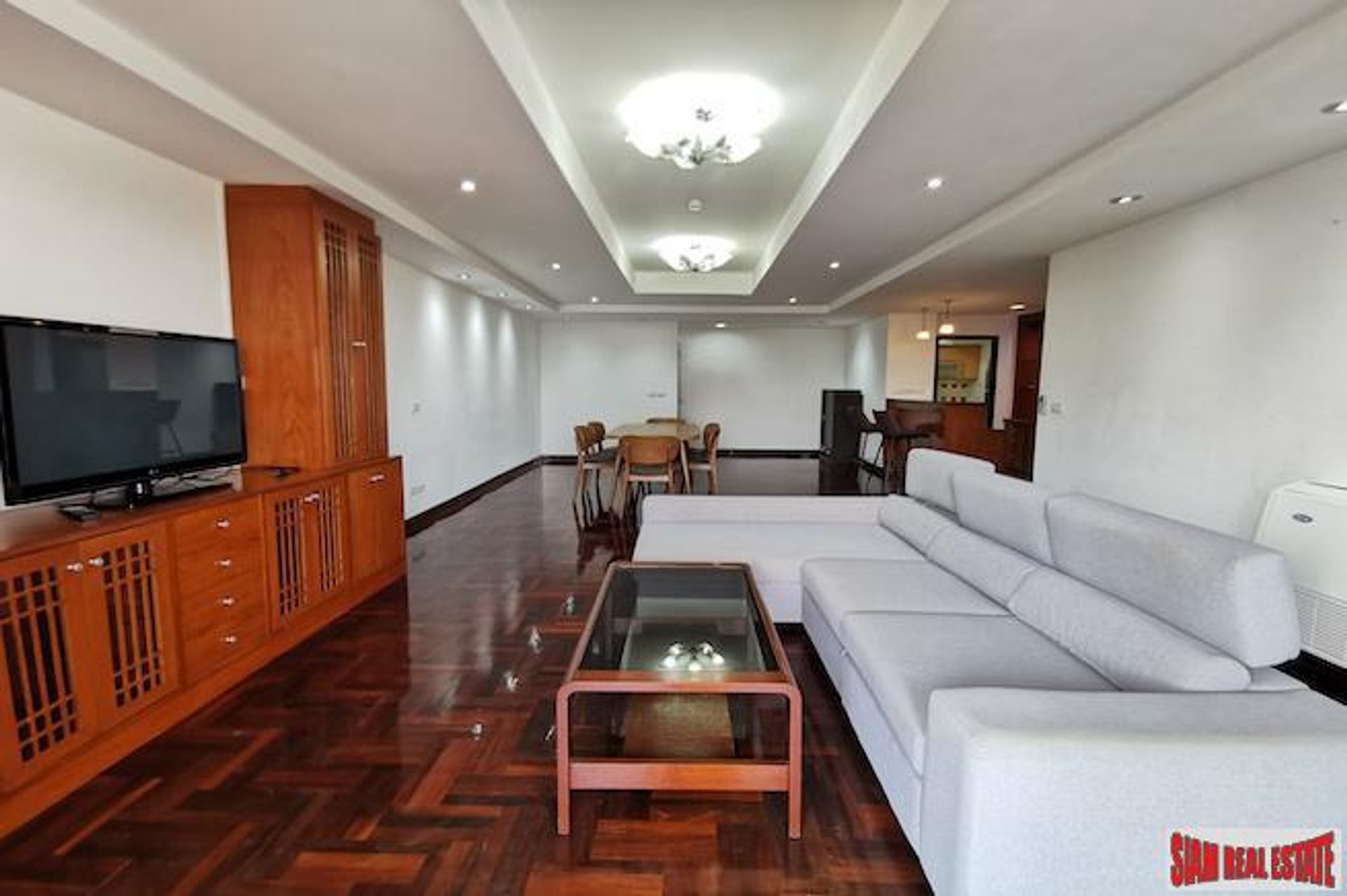 Condominium in Watthana, Krung Thep Maha Nakhon 10121289