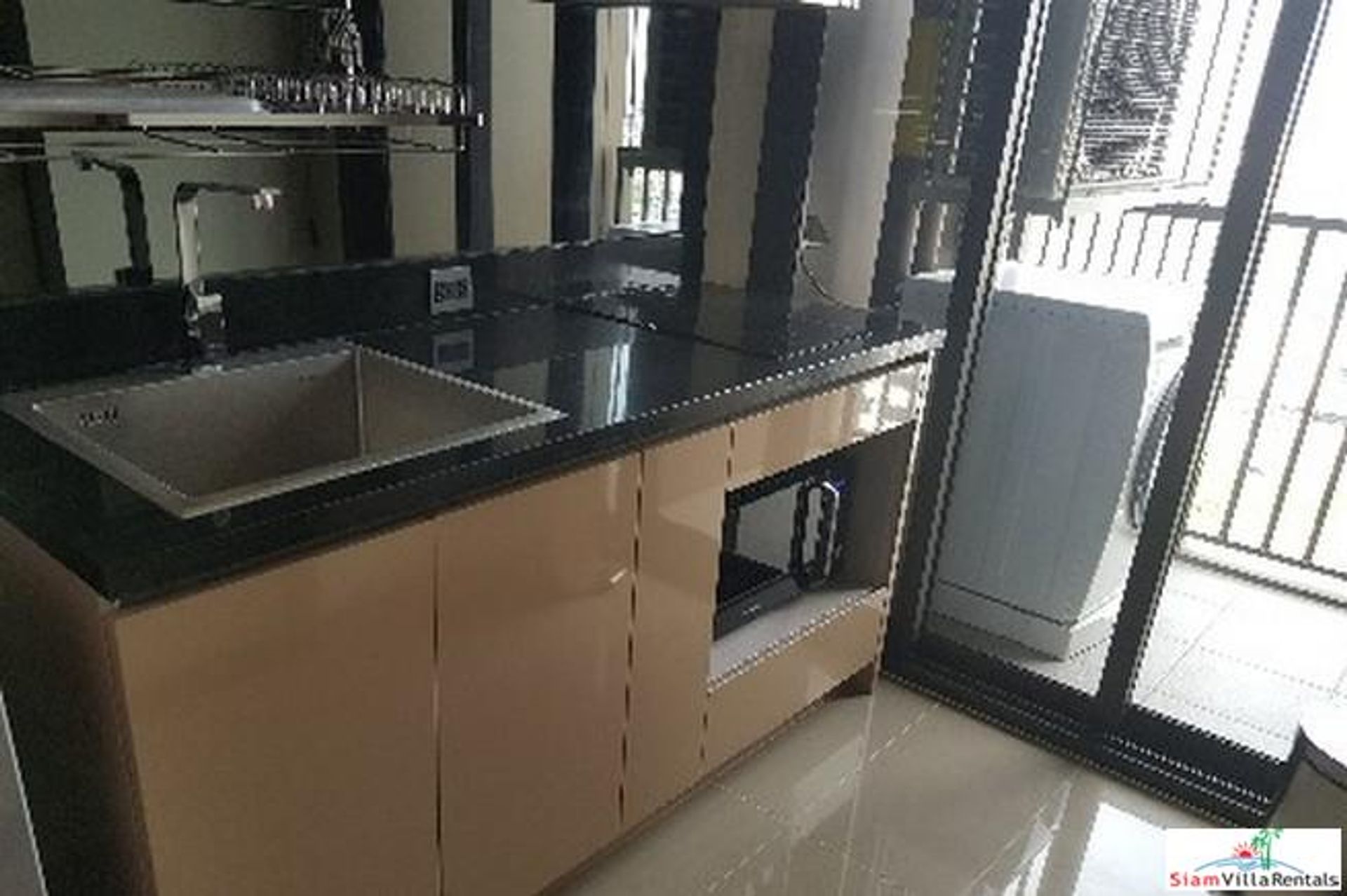 Condominium in Watthana, Krung Thep Maha Nakhon 10121305