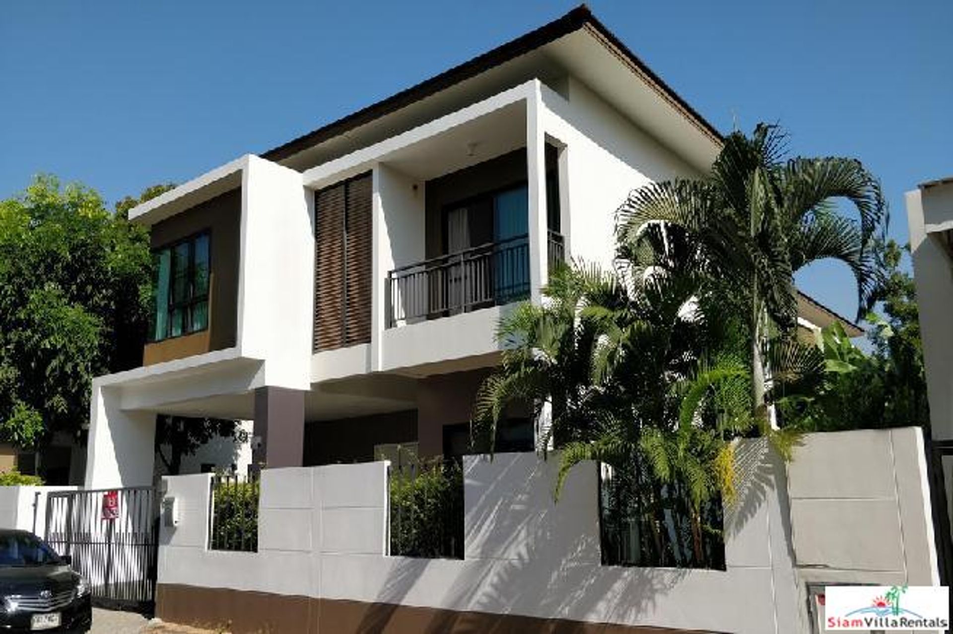 House in Muban Laoda Wan, Samut Prakan 10121308