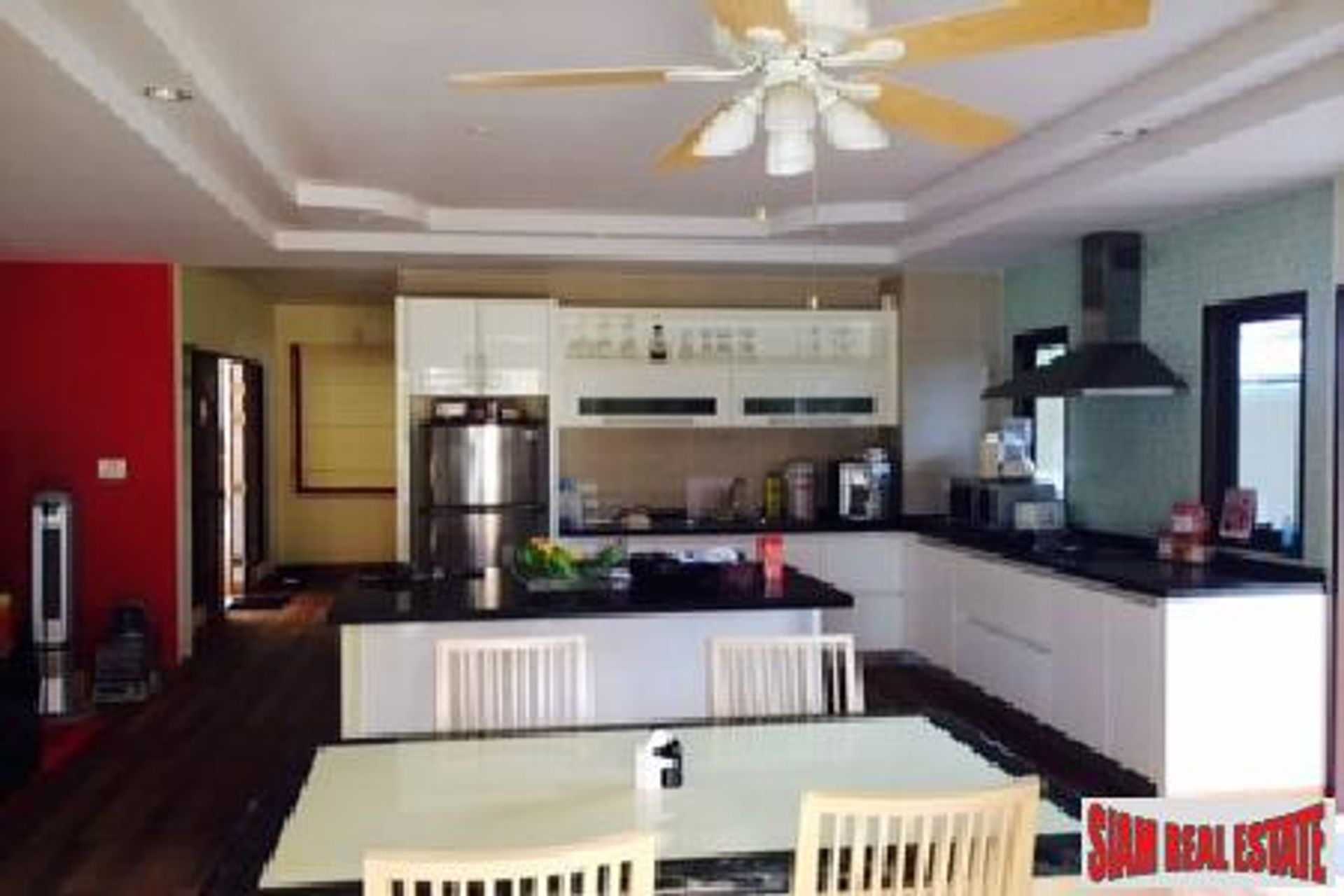 Huis in Tambon Chalong, Chang Wat Phuket 10121352