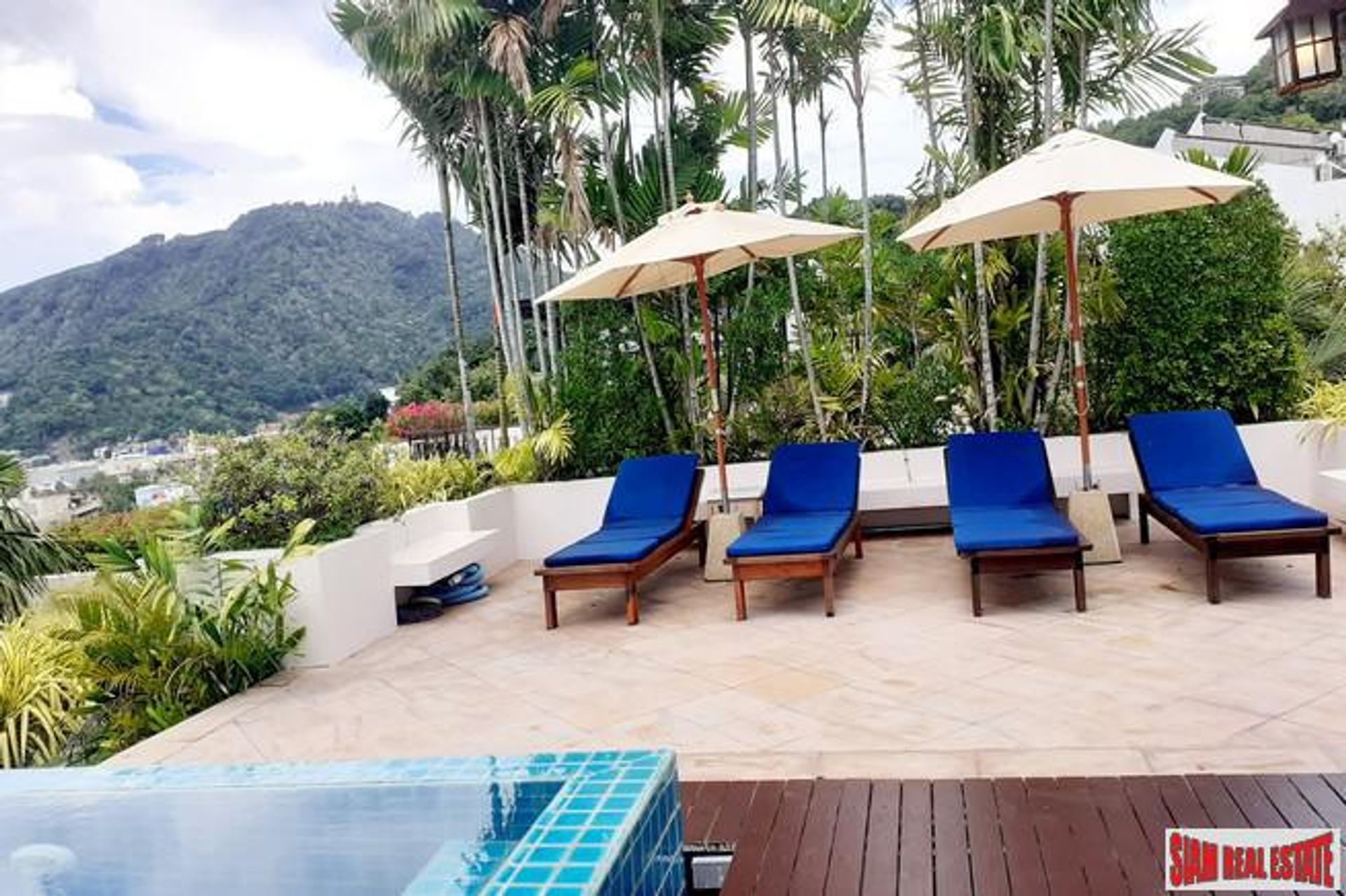 Condominium dans Ban Kata, Phuket 10121372