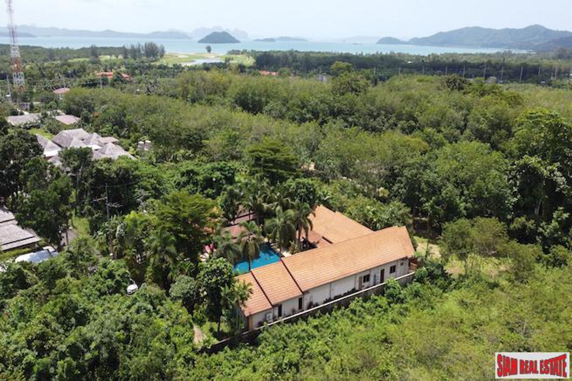 casa no Ban Phara, Phuket 10121410