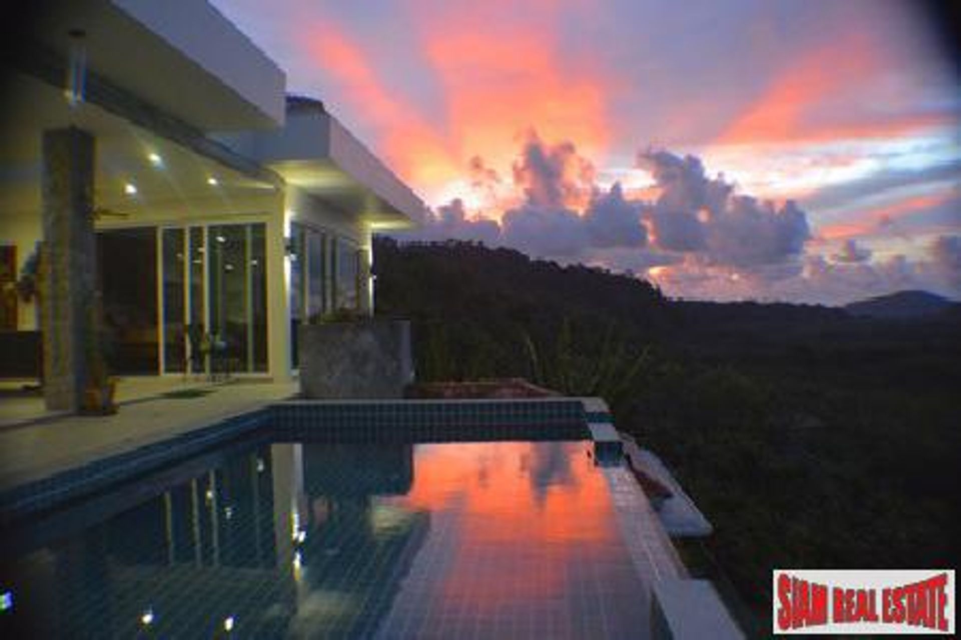 House in Tambon Pa Klok, Chang Wat Phuket 10121428