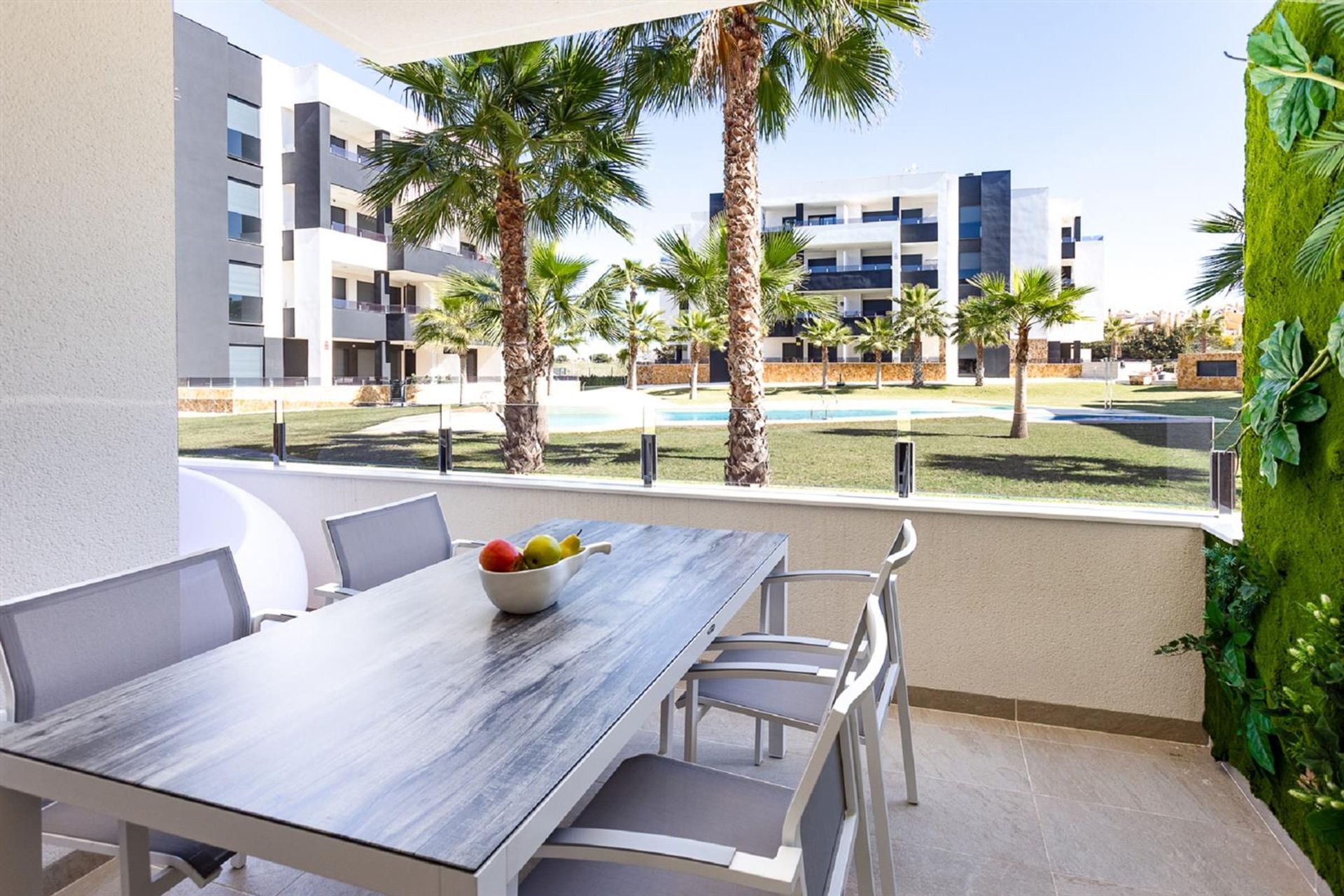 Condominium in Torrevieja, Comunidad Valenciana 10121634