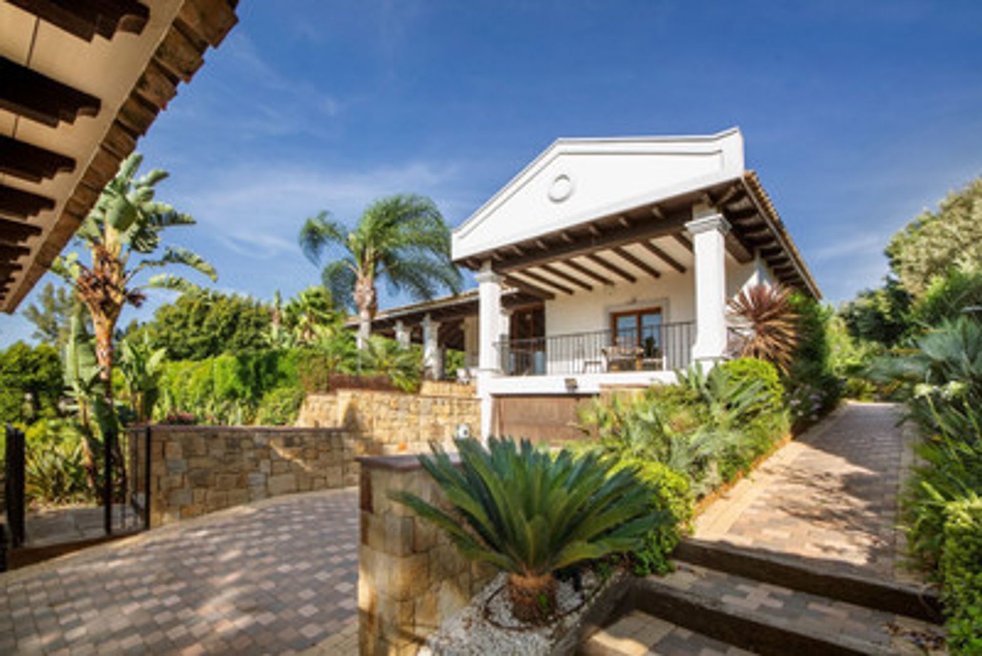 House in Guadiaro, Andalusia 10121961