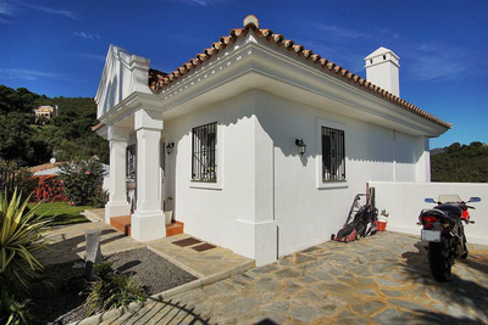 rumah dalam Estepona, Andalusia 10122105