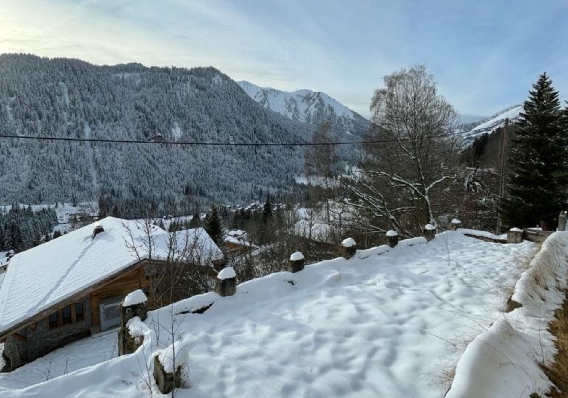 房子 在 Châtel, Auvergne-Rhône-Alpes 10122949