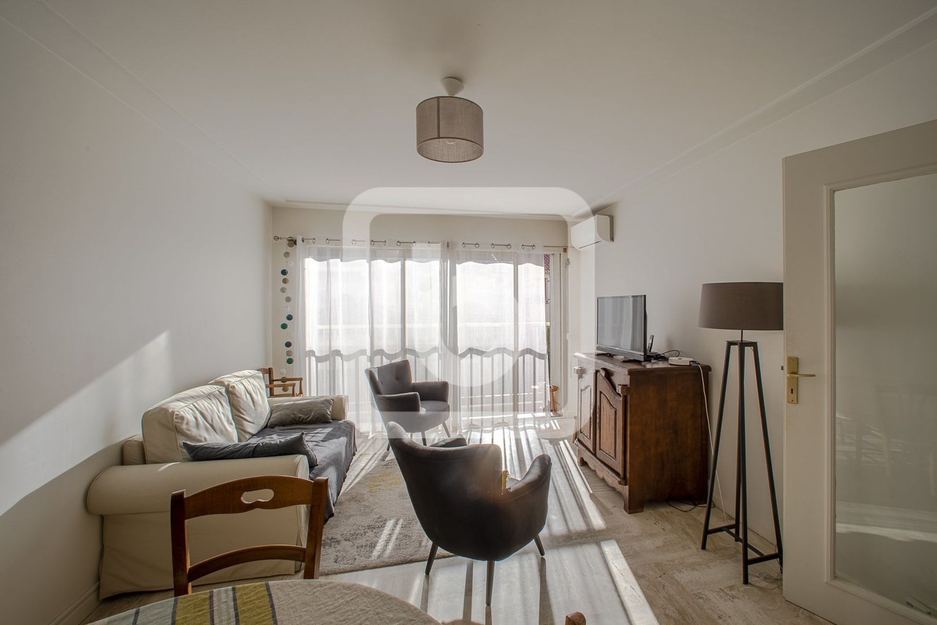 Condominium dans Antibes, Provence-Alpes-Côte d'Azur 10123279