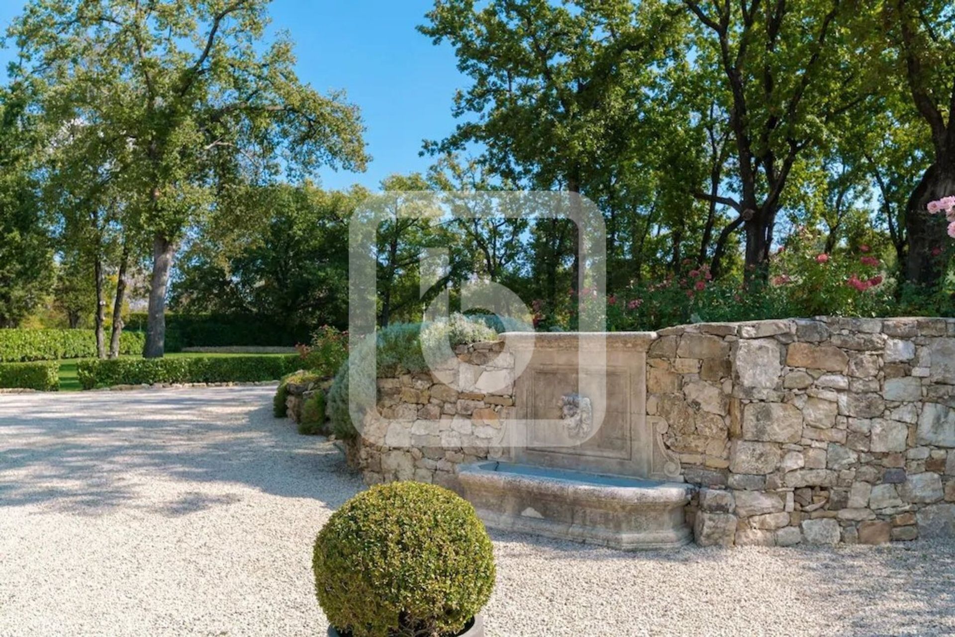 Hus i Châteauneuf, Provence-Alpes-Côte d'Azur 10123287