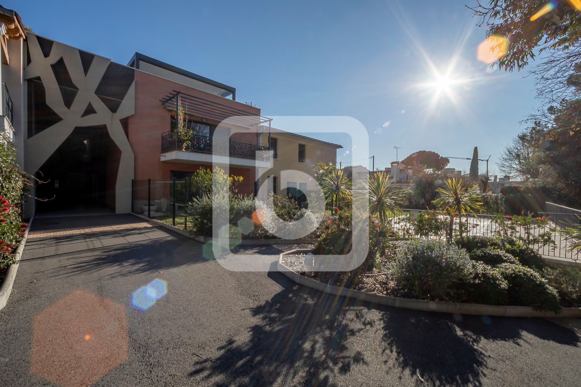 Ejerlejlighed i Cagnes-sur-Mer, Provence-Alpes-Côte d'Azur 10123866