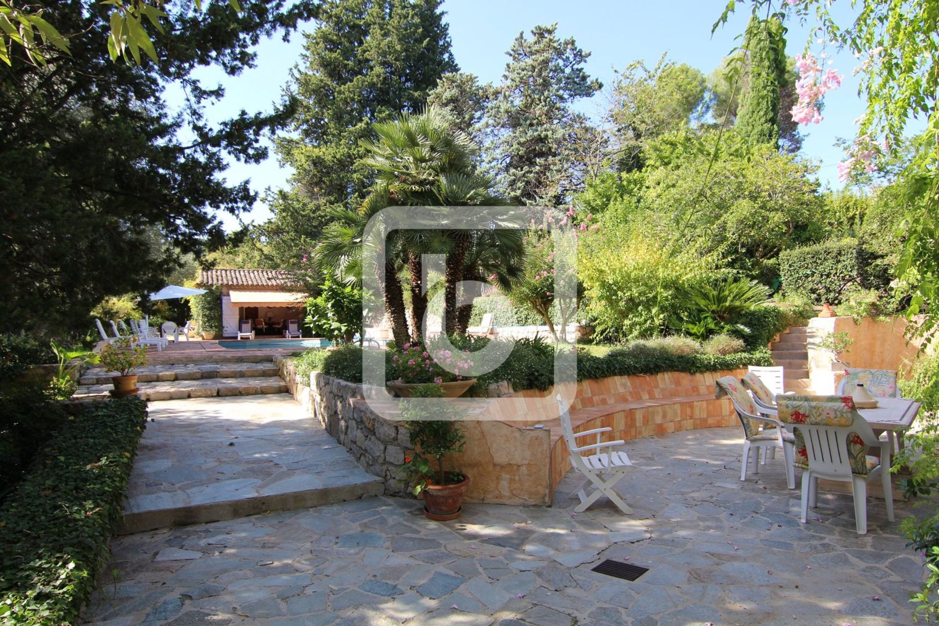 Rumah di Saint-Jacques, Provence-Alpes-Cote d'Azur 10123875