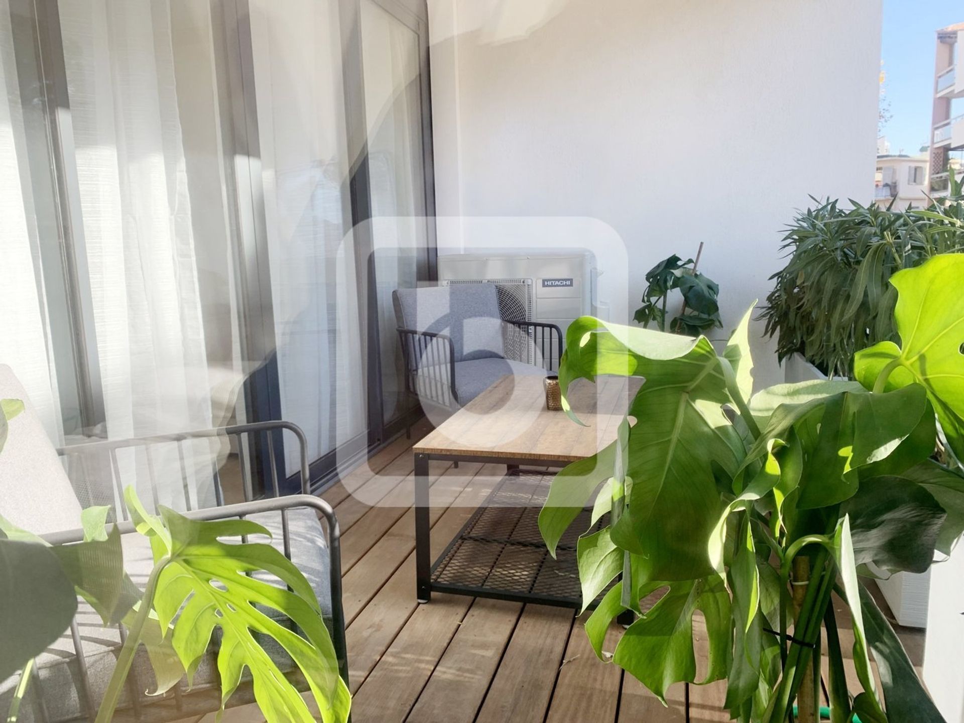 Condominium in Antibes, Provence-Alpes-Côte d'Azur 10123897